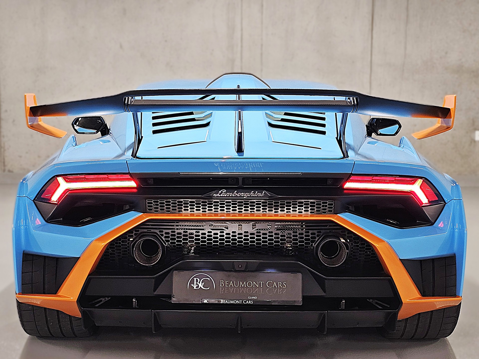 LAMBORGHINI Huracan STO Coupé DCT RWD-image-13