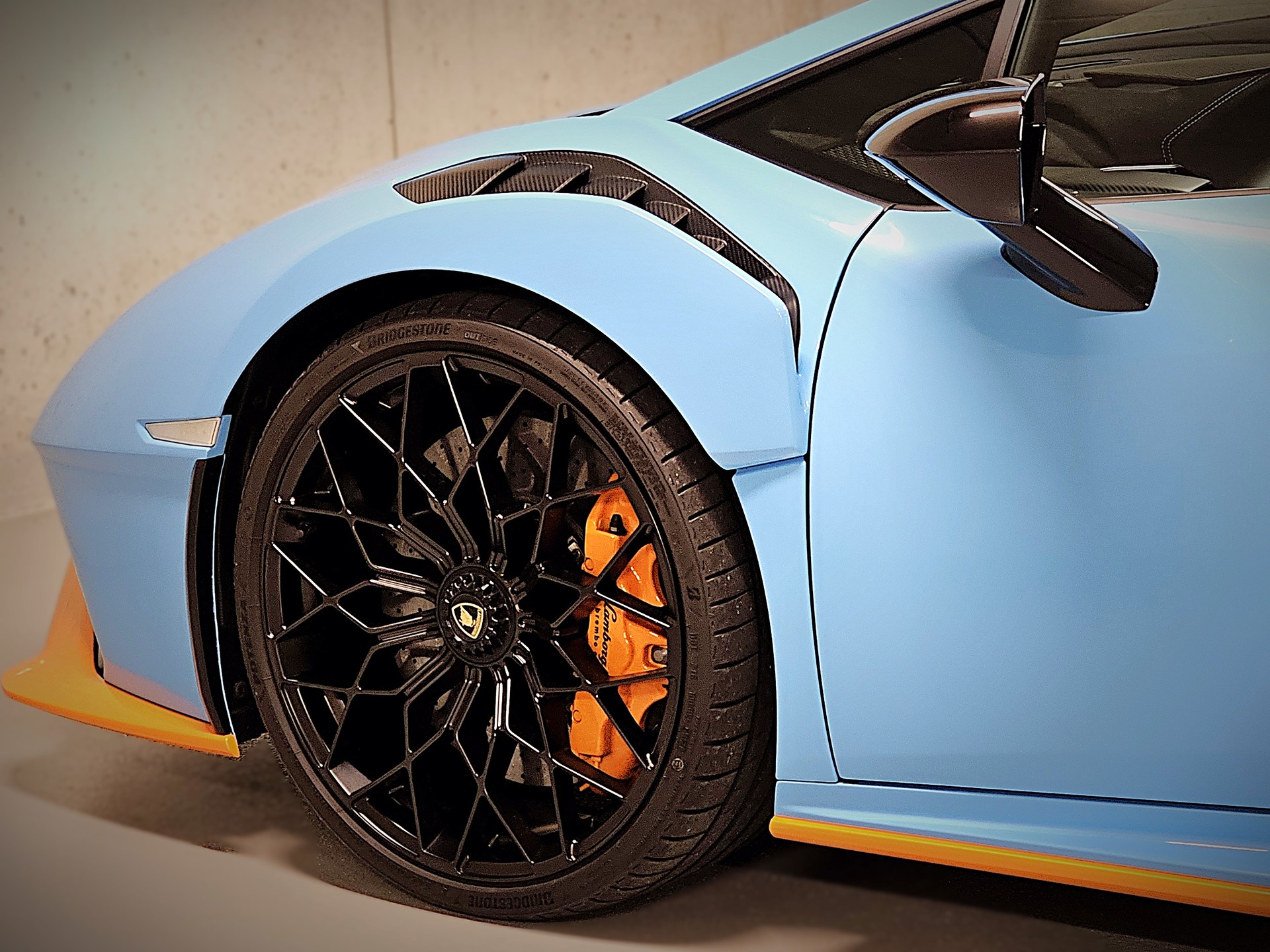 LAMBORGHINI Huracan STO Coupé DCT RWD-image-16