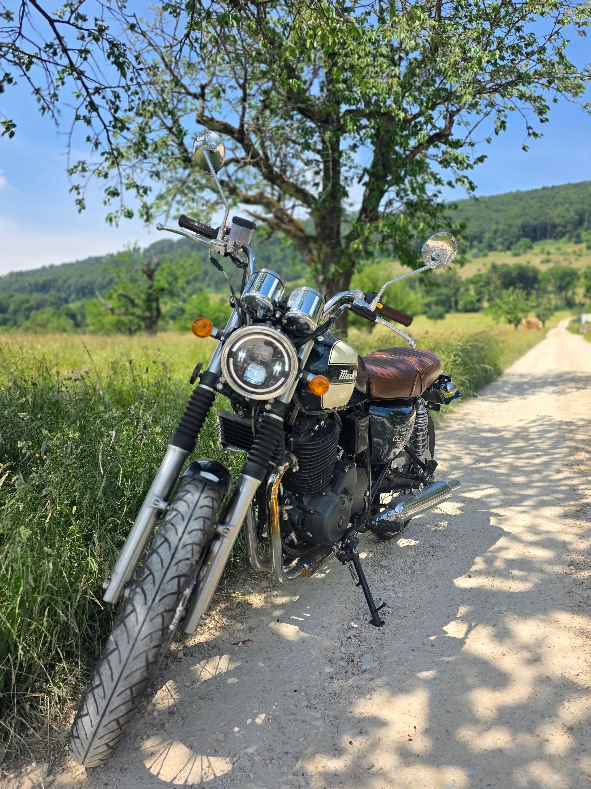 MASH 650 Six Hundred Classic-image-1