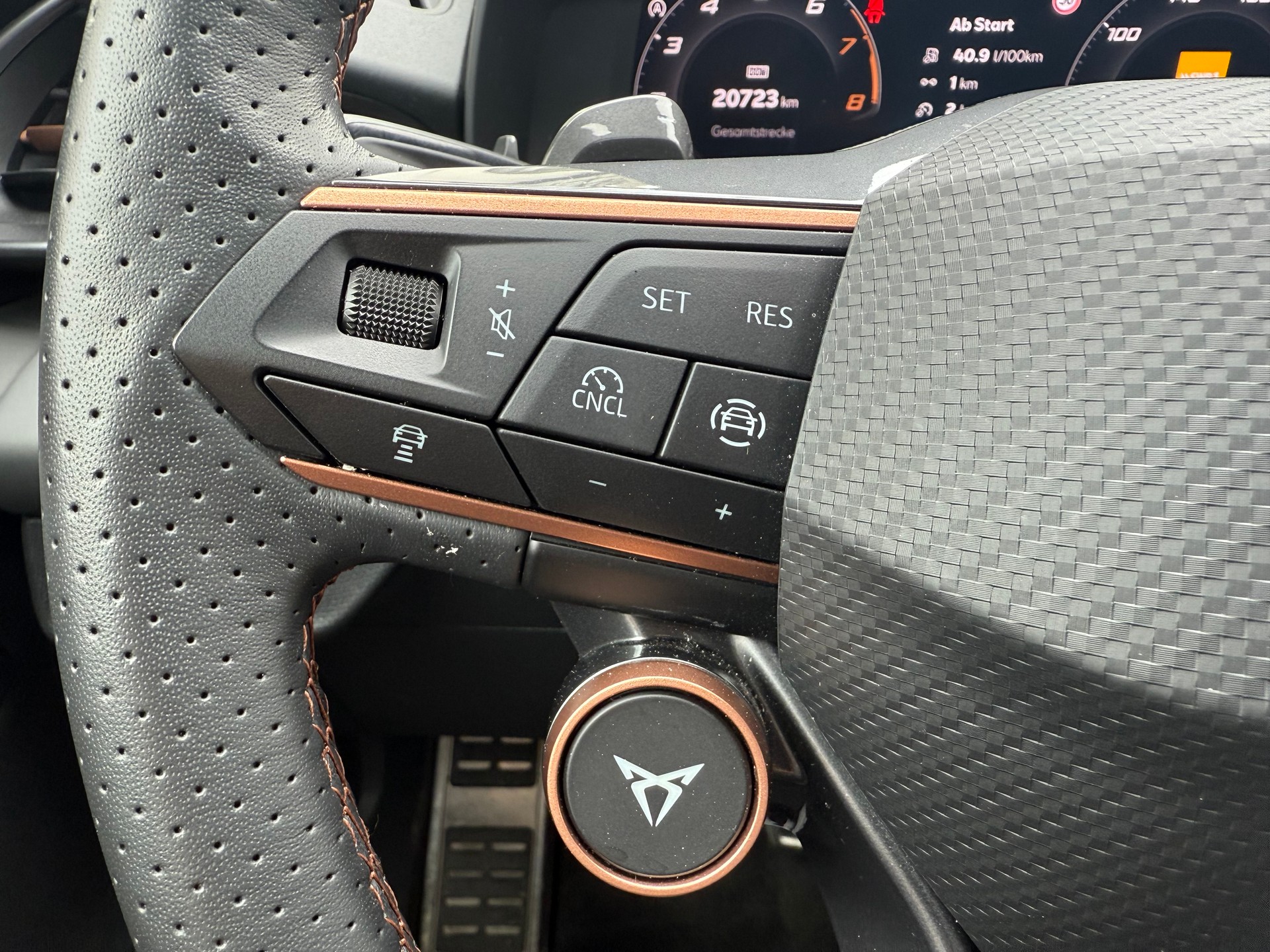 CUPRA Terramar 1.5 eTSI DSG-image-16
