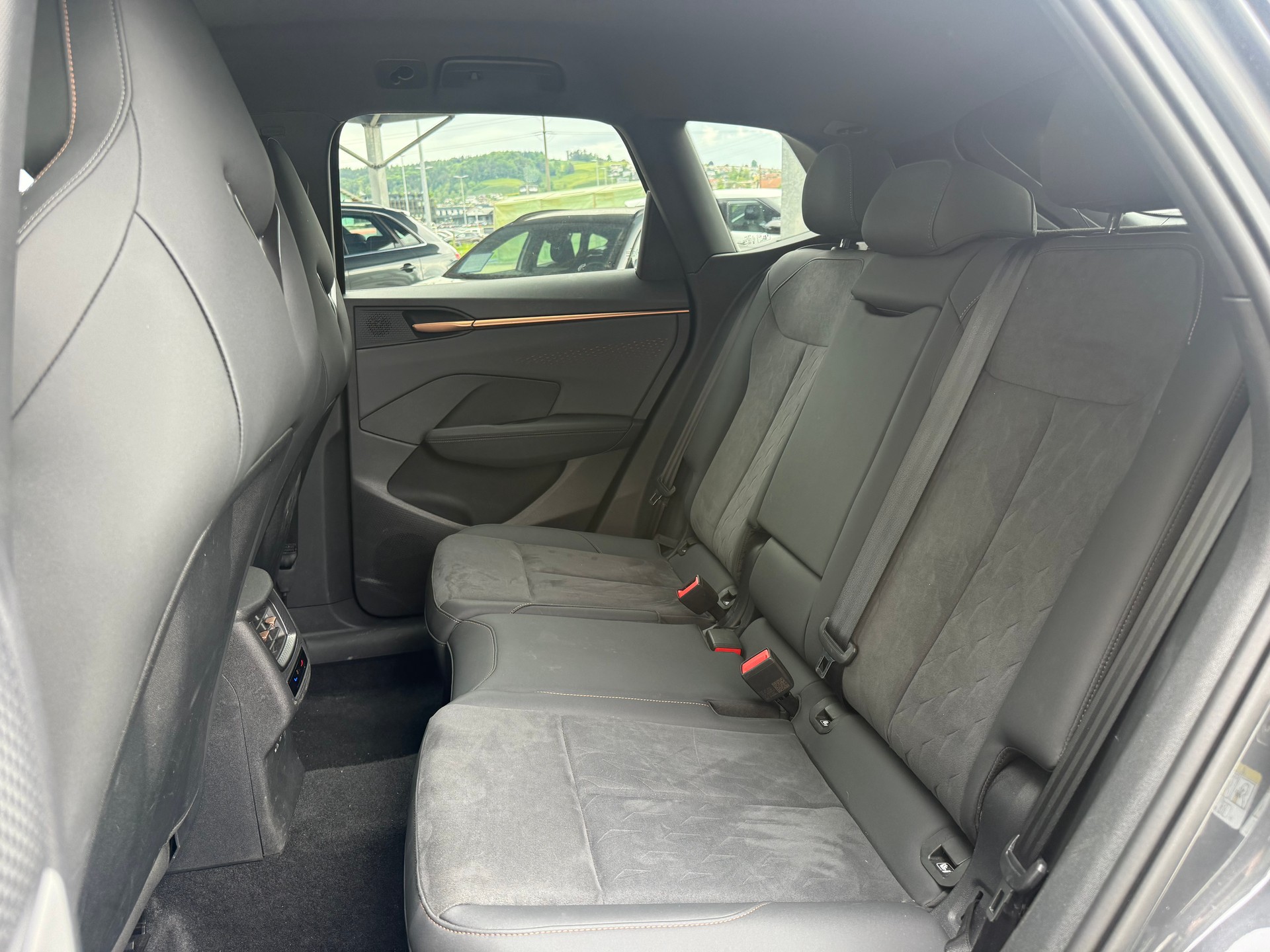 CUPRA Terramar 1.5 eTSI DSG-image-8