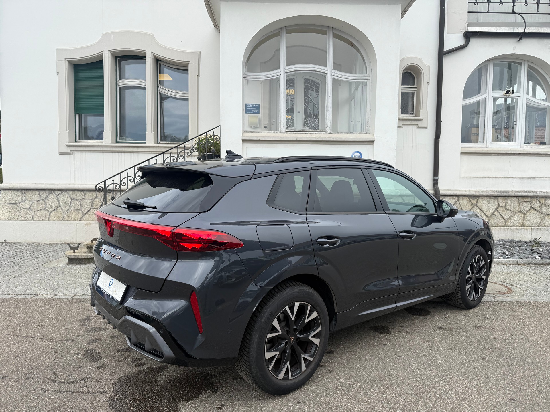 CUPRA Terramar 1.5 eTSI DSG-showroom-element-3