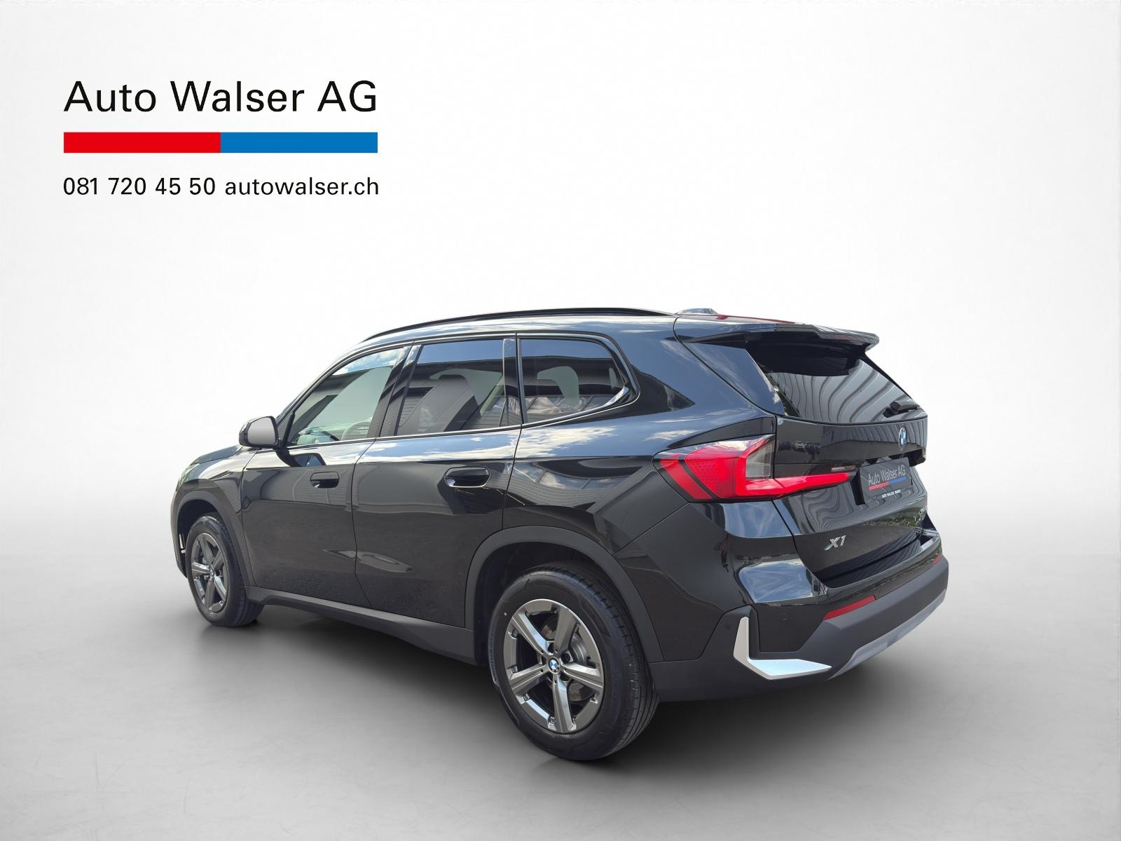 BMW X1 23i xDrive-showroom-element-2