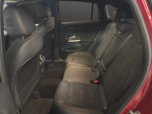 MERCEDES-BENZ GLA 200 Night Star 7G-D-image-7
