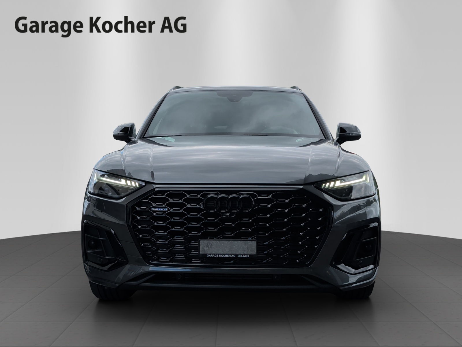 AUDI Q5 Sportback 45 TFSI Black Edition quattro S-tronic-showroom-element-1