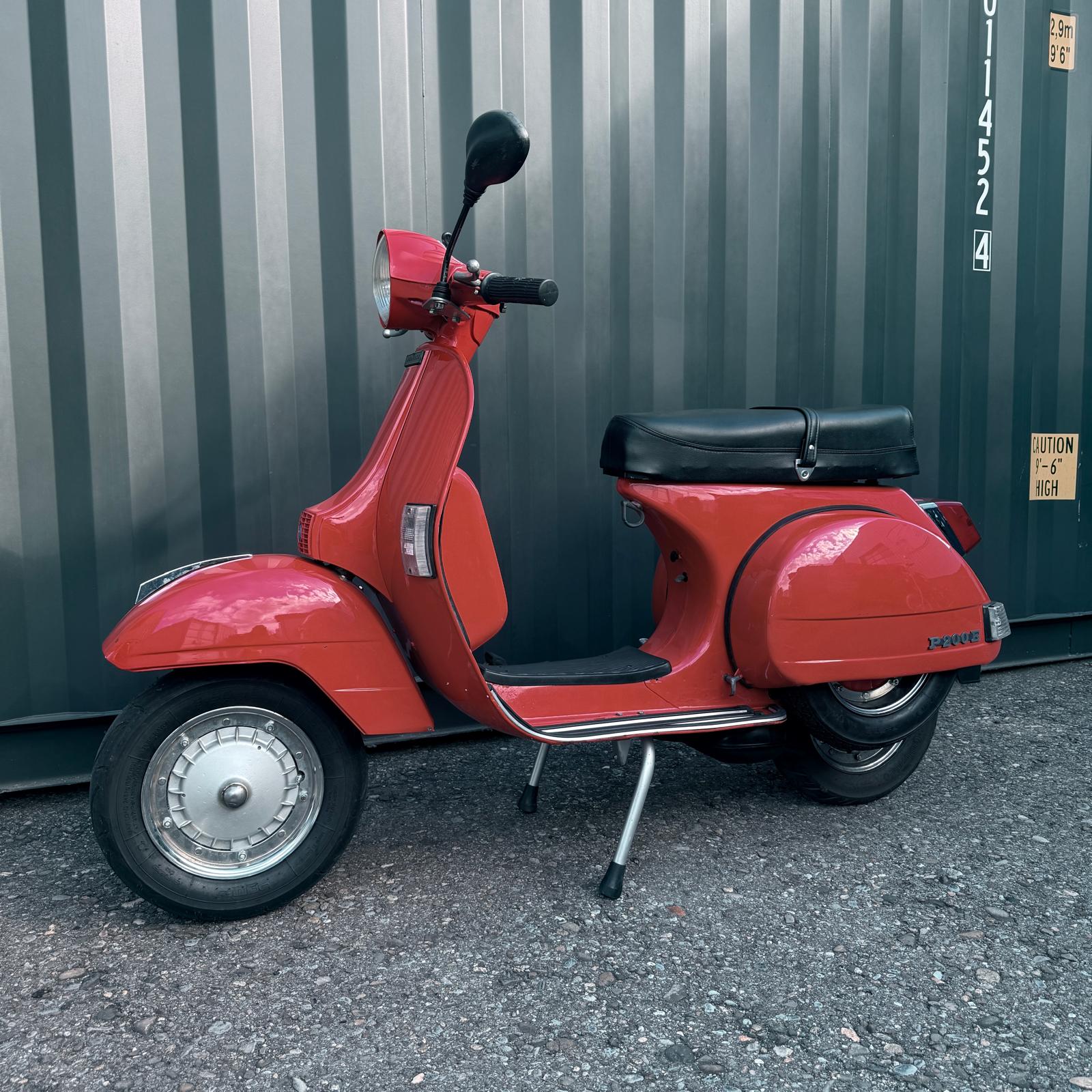 PIAGGIO PIAGGIO Vespa P 200 E-image-4