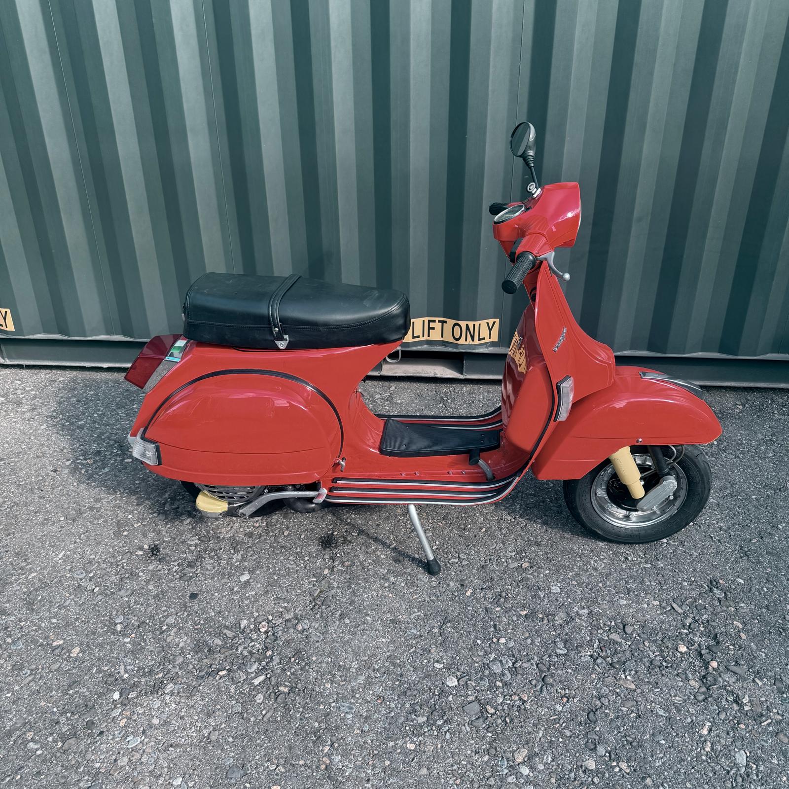 PIAGGIO PIAGGIO Vespa P 200 E-image-9