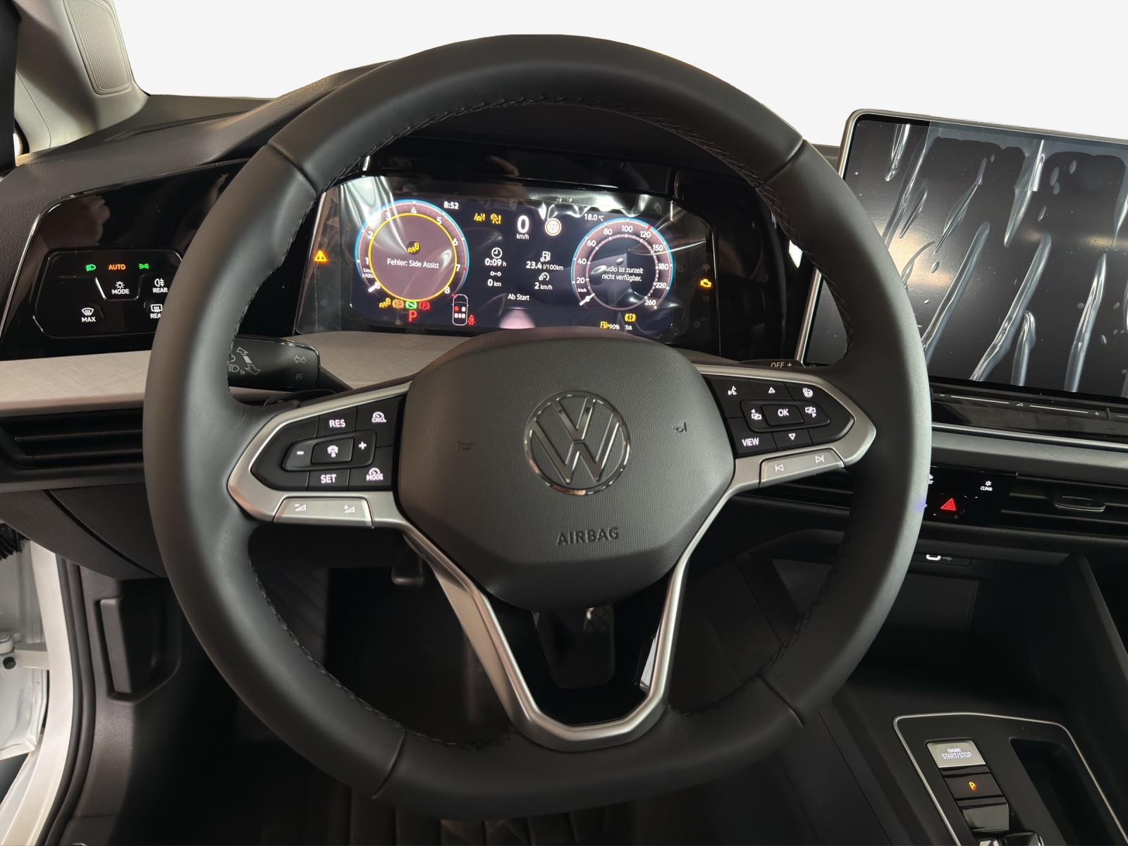 VW Golf Variant 1.5 eTSI mHEV Basis-image-9