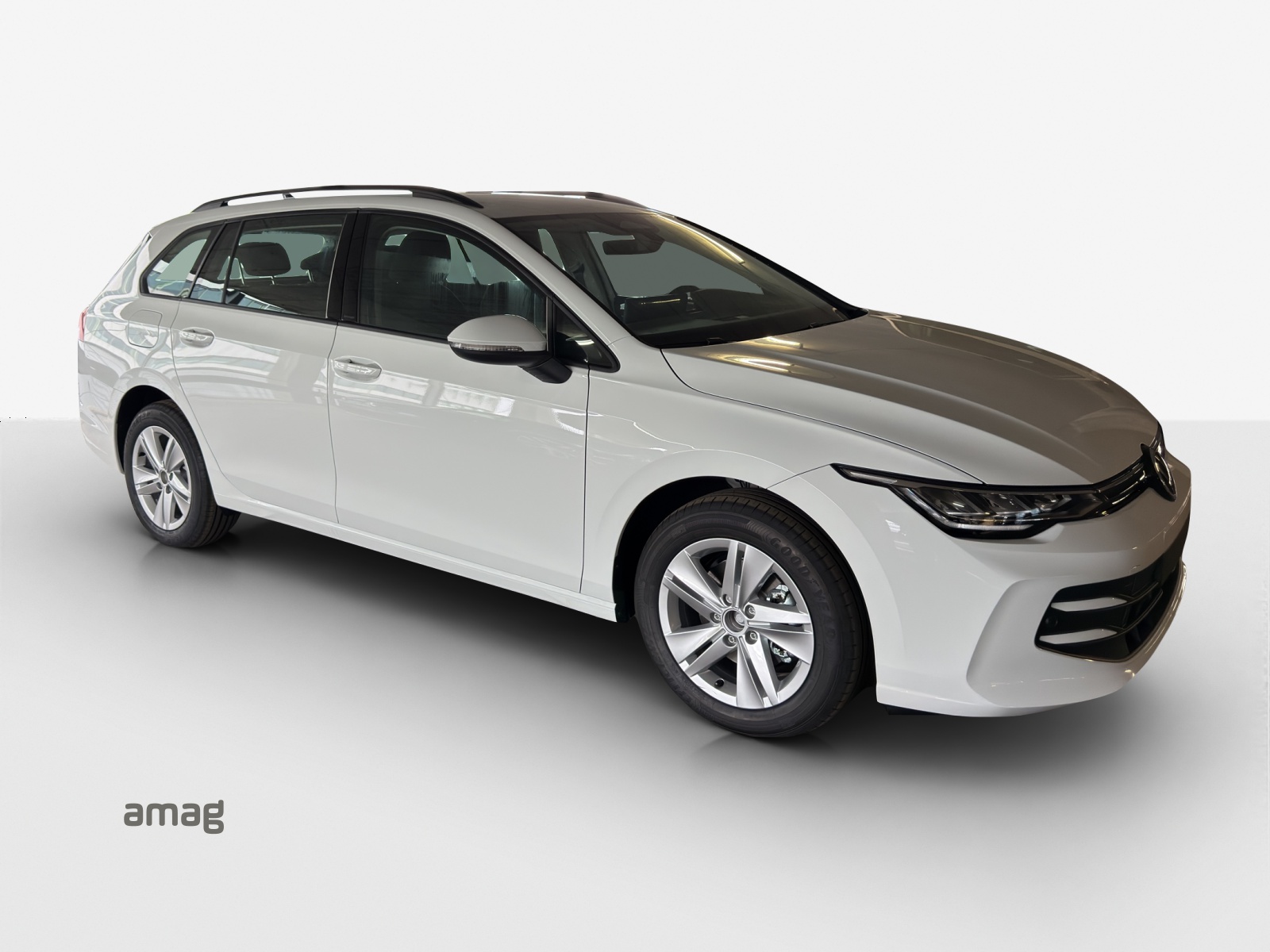 VW Golf Variant 1.5 eTSI mHEV Basis-image-5