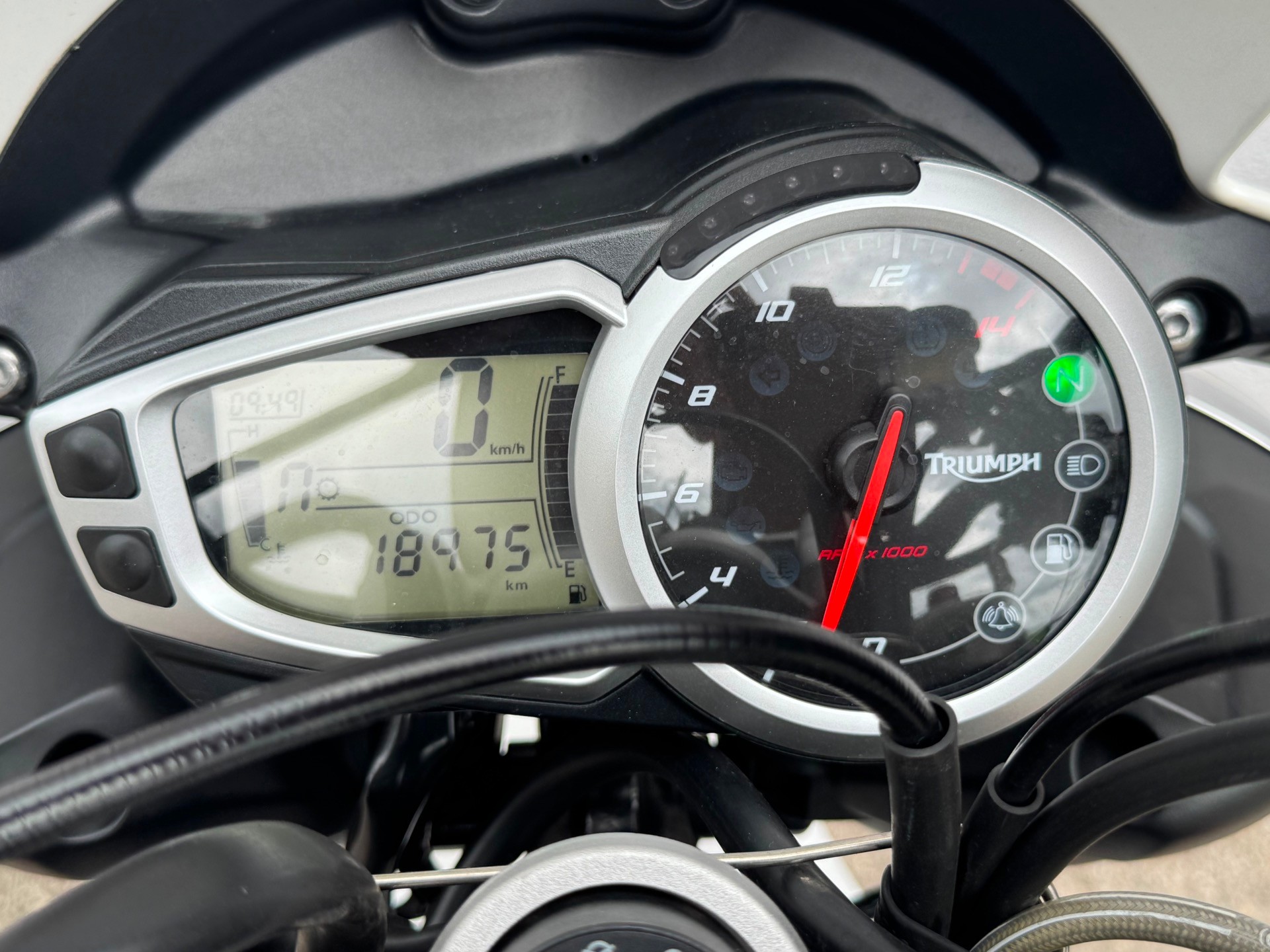 TRIUMPH Street Triple 675 R ABS-image-11