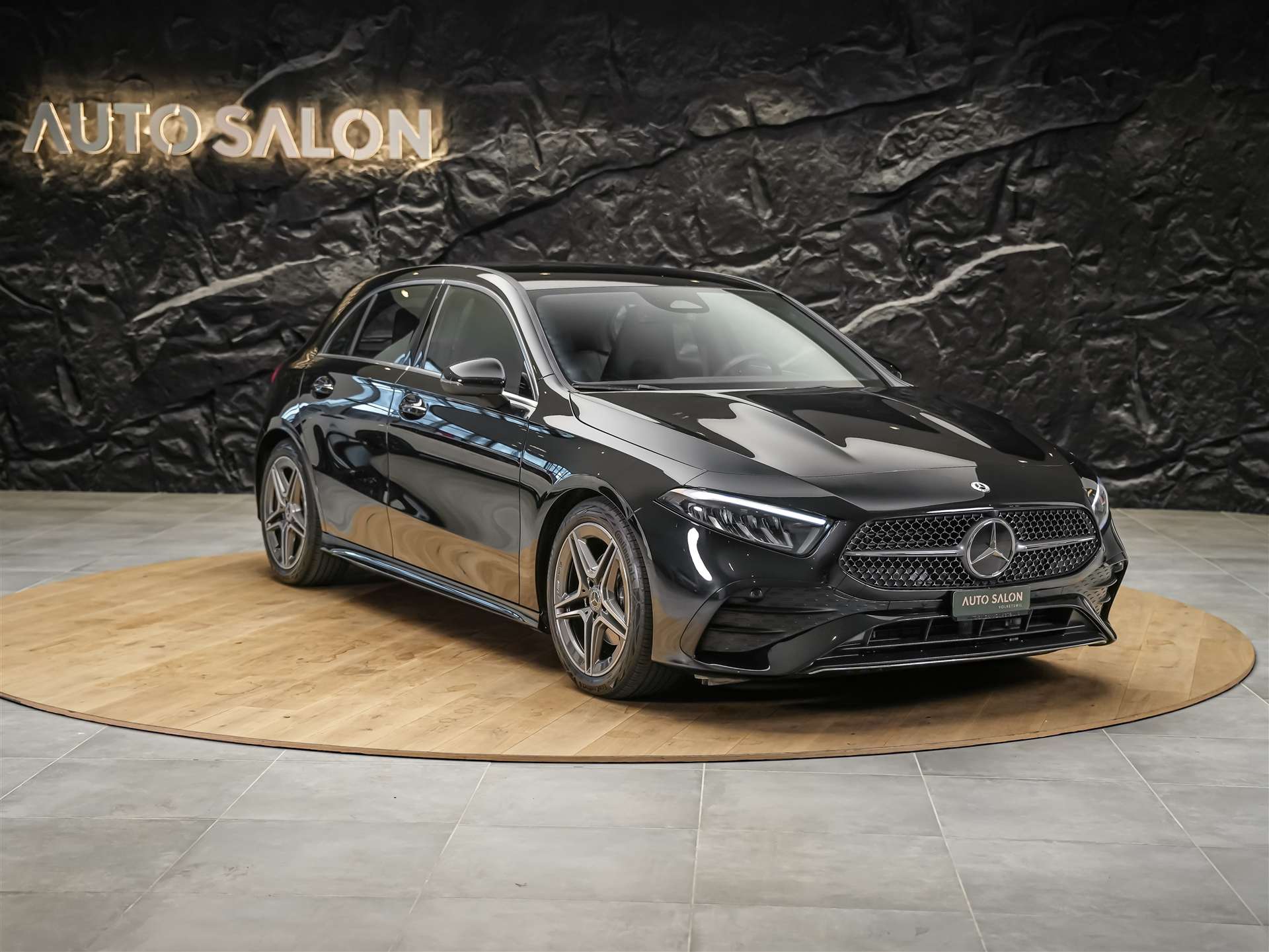MERCEDES-BENZ A 180 AMG Line 7G-DCT *Facelift*Werksgarantie*Kamera*Abstandsregler-image-6
