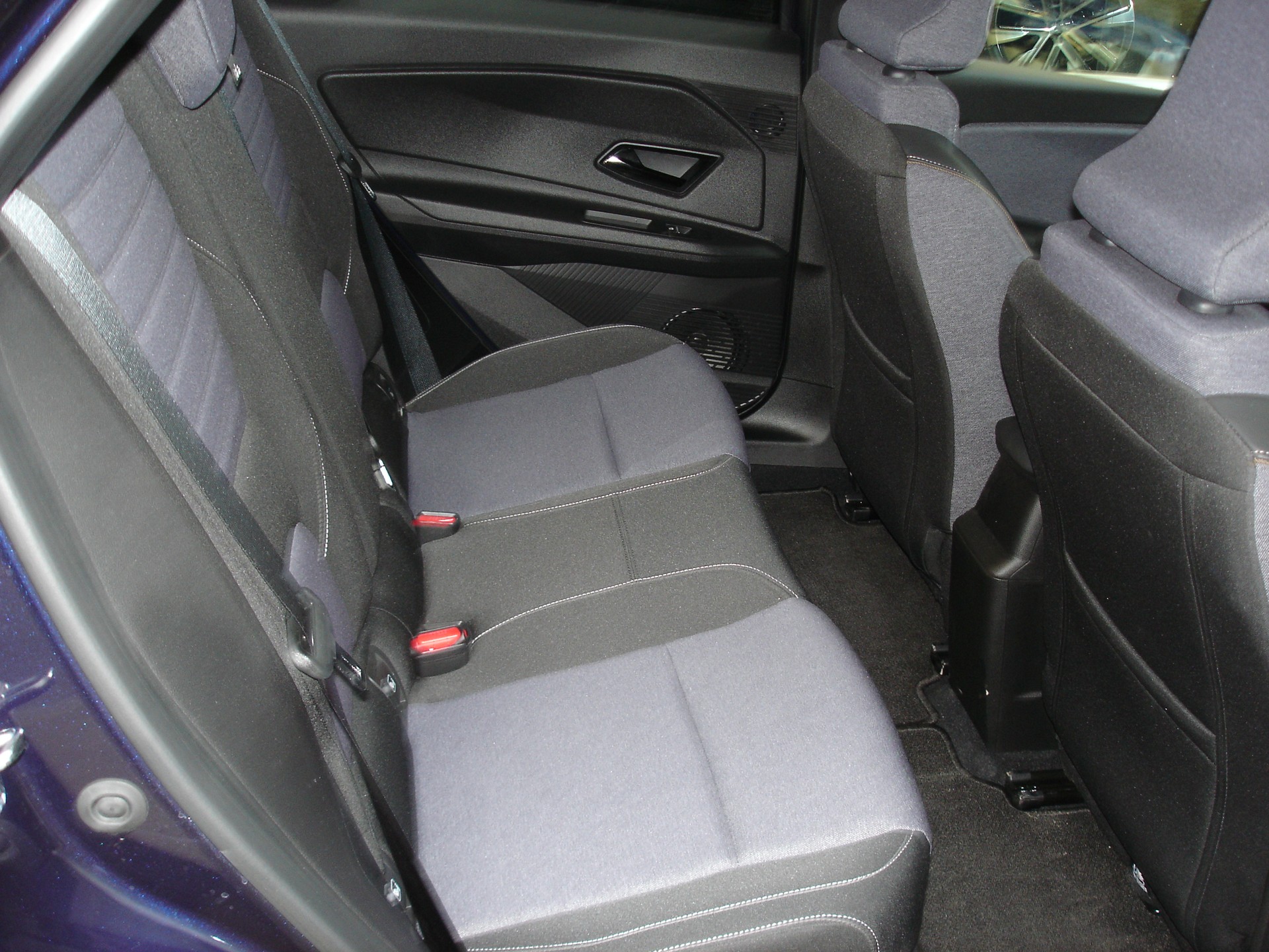 RENAULT R5 E-Tech Comfort Range 52 kWh Techno-image-7