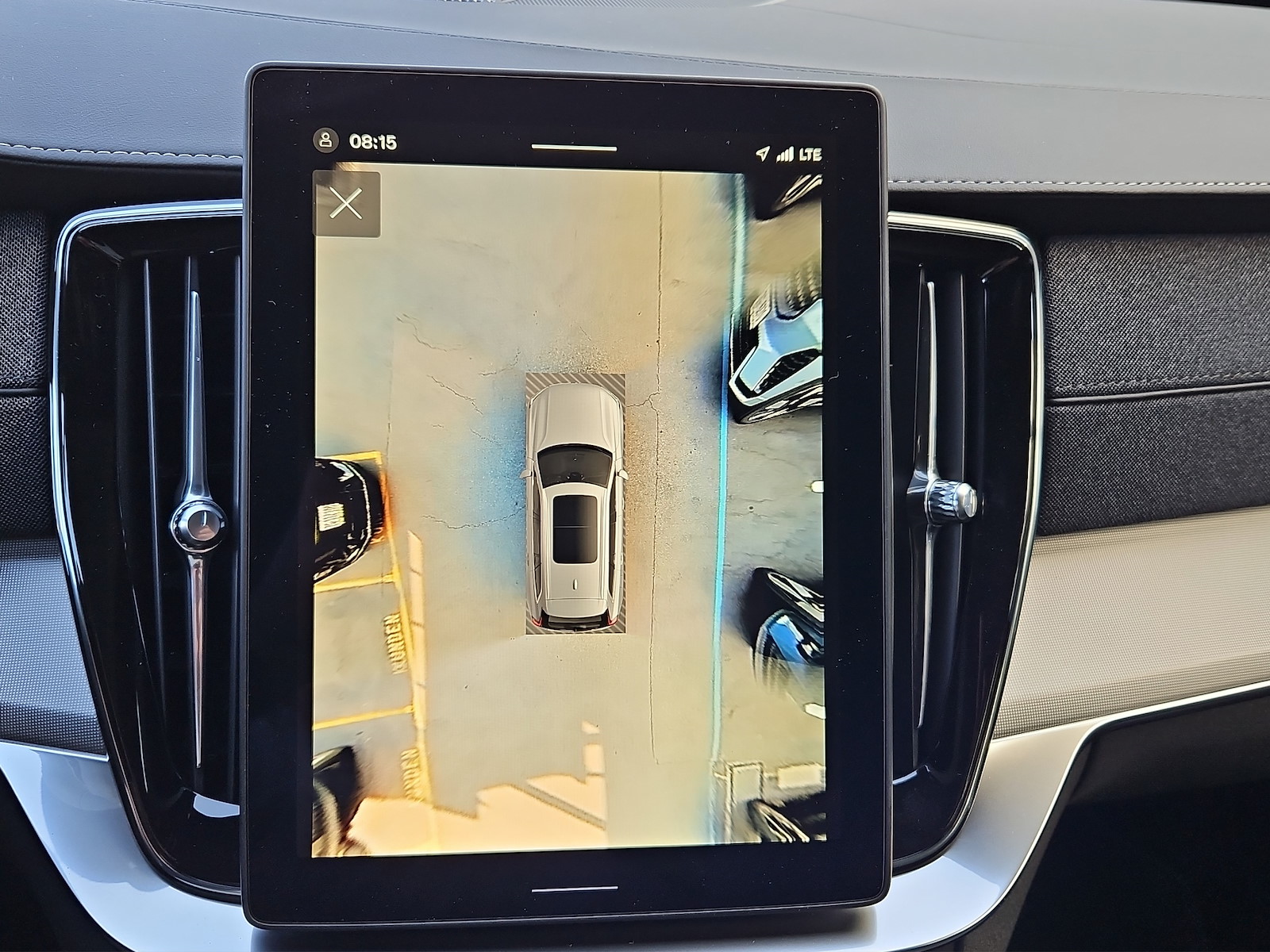 VOLVO XC90 2.0 T8 TE Black Edition eAWD-image-14