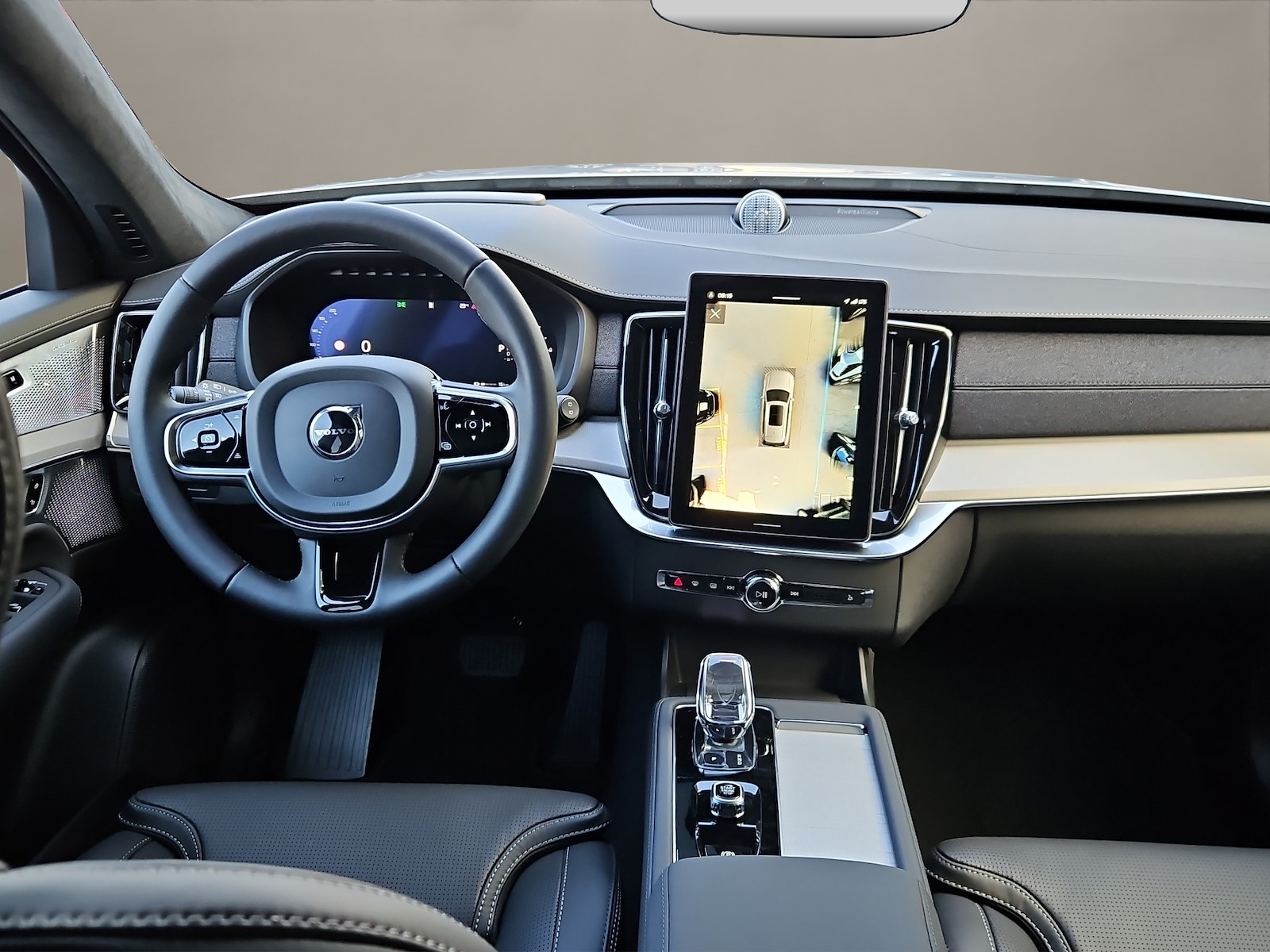 VOLVO XC90 2.0 T8 TE Black Edition eAWD-image-12