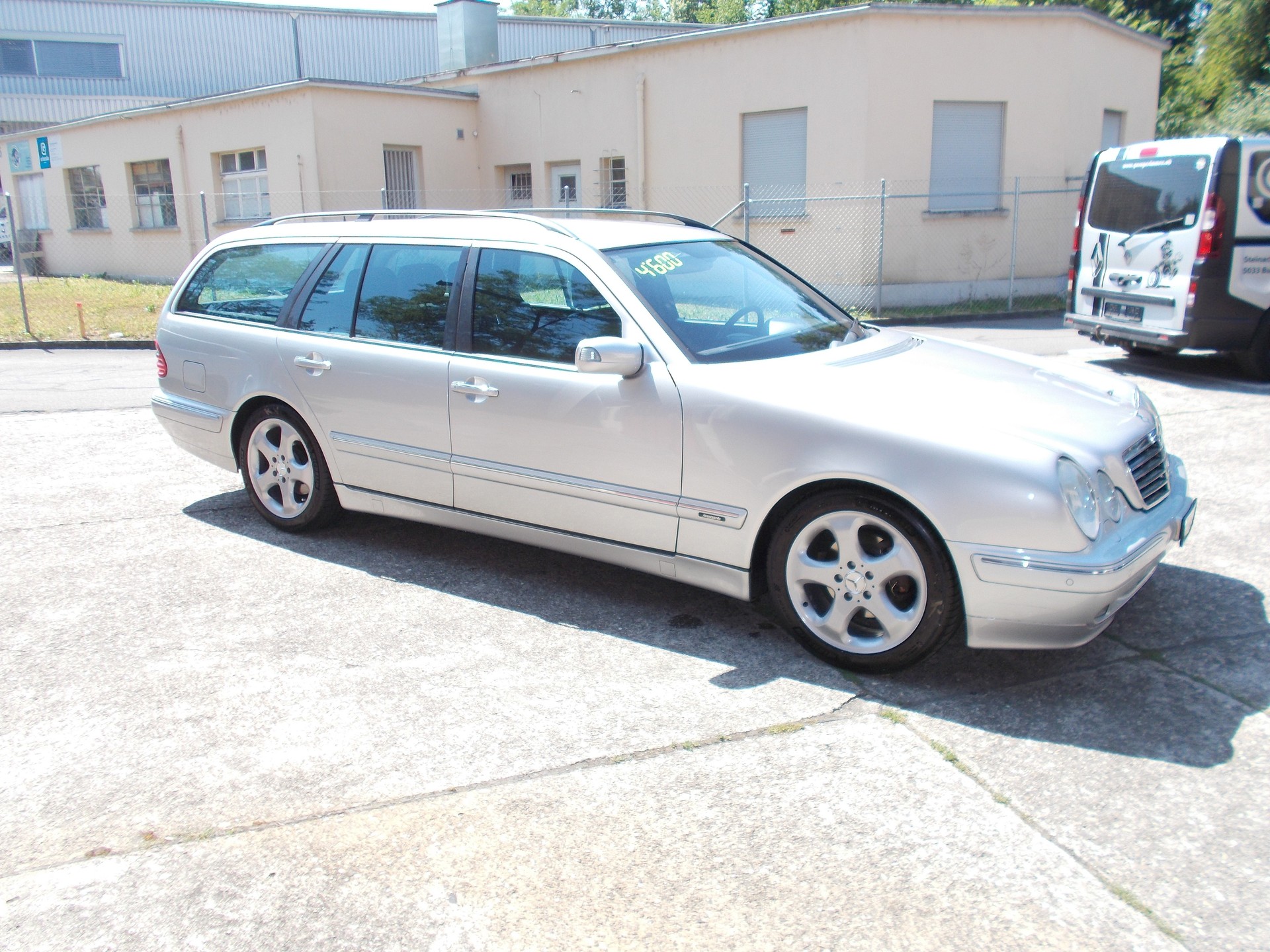 MERCEDES-BENZ E 240 V6 T