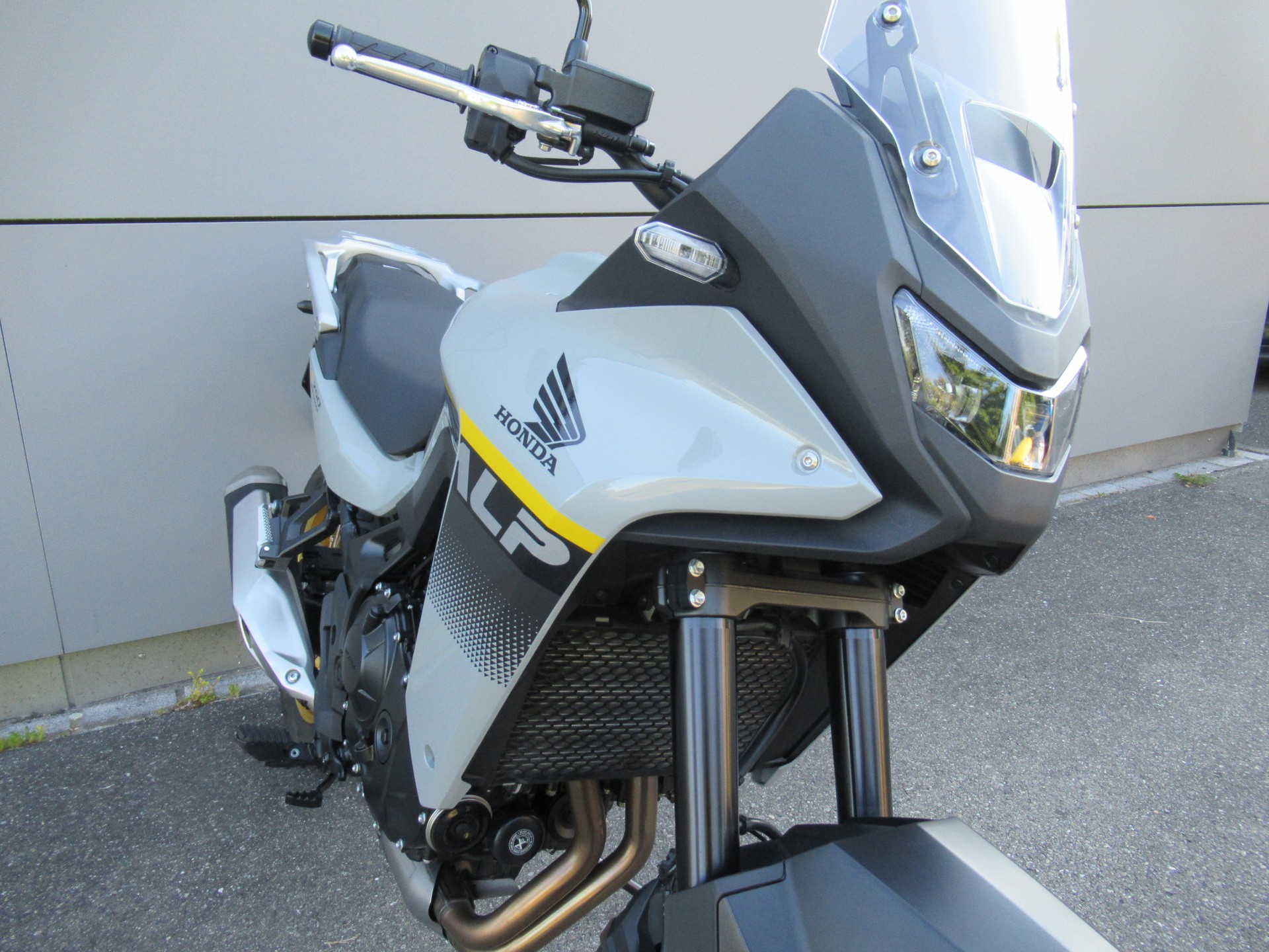 HONDA XL 750 Transalp Swiss Peaks-image-1