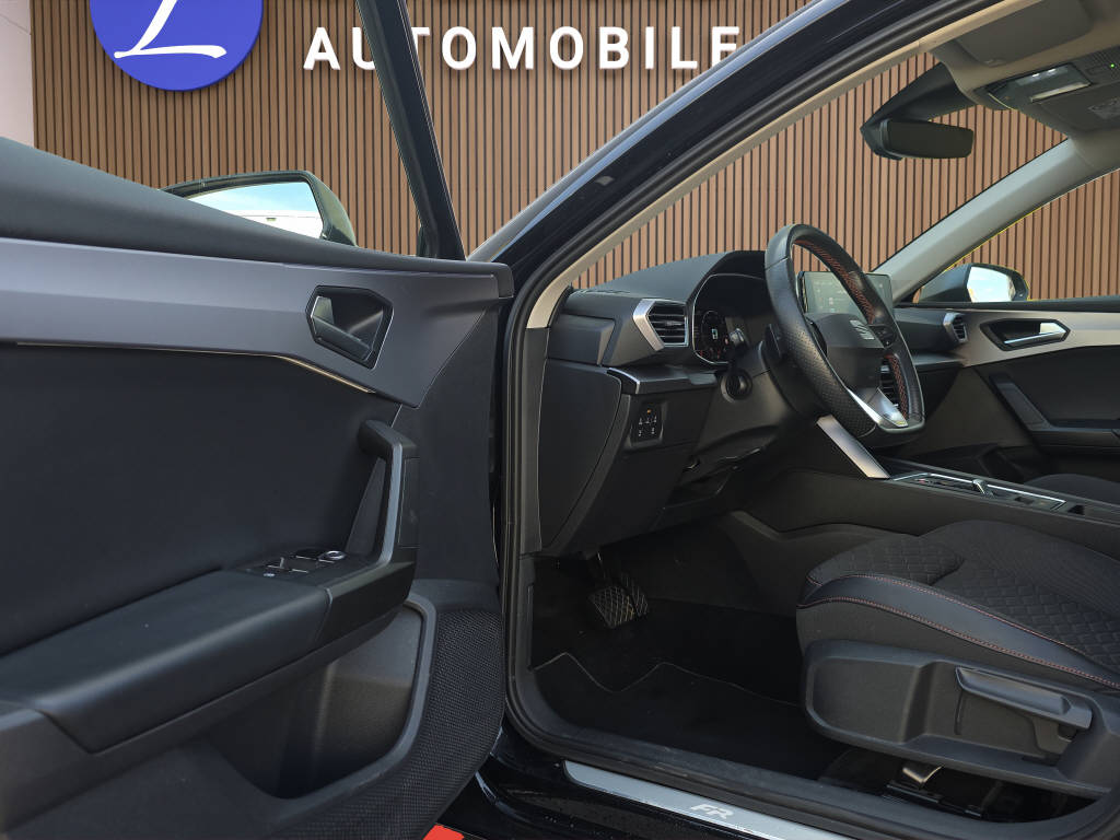 SEAT Leon 1.5 eTSI 150 FR DSG-image-10