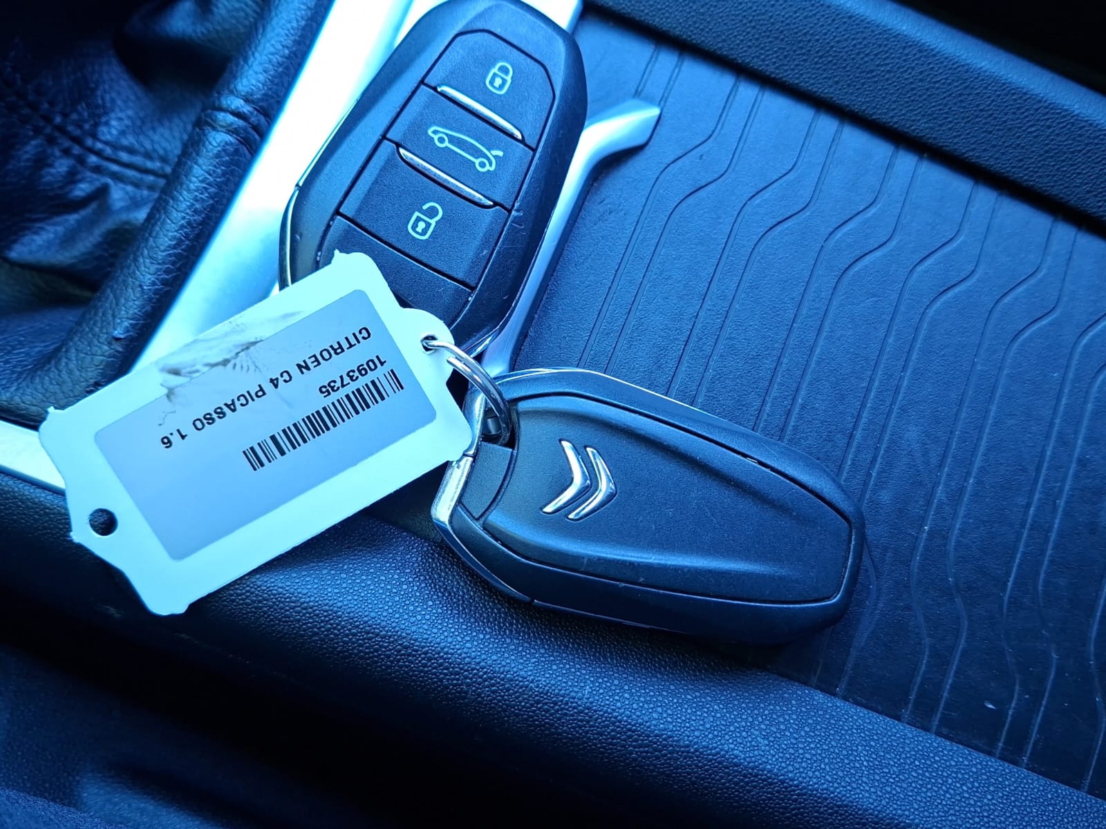 CITROEN C4 Picasso 1.6i 16V THP Exclusive-image-19