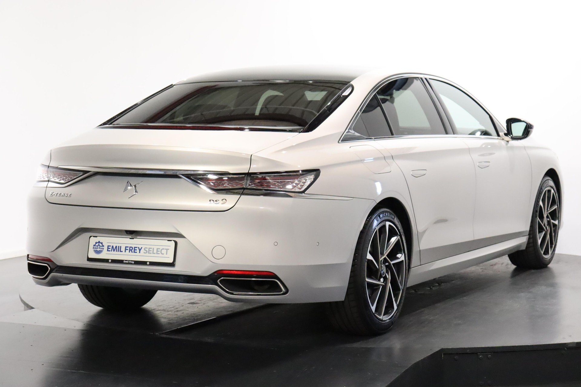 DS AUTOMOBILES 9 1.6 E-Tense Rivoli+-showroom-element-2