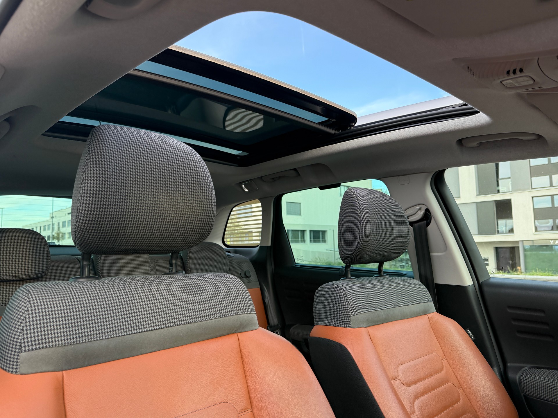 CITROEN C3 Aircross 1.2i PureTech Shine - Nouvelle Expertise : 11.08.2026 & Courroie de Distribution & Pompe à eau + Grand Service Fait-image-20