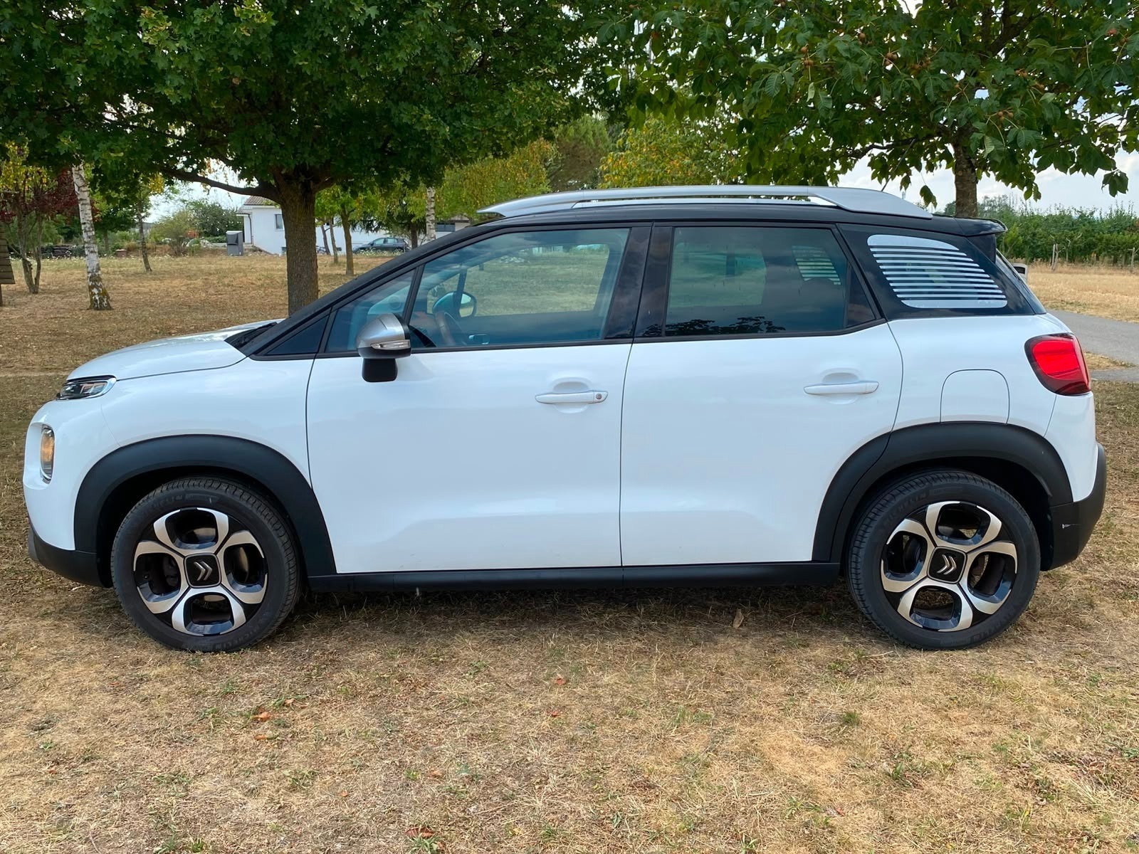 CITROEN C3 Aircross 1.2i PureTech Shine - Nouvelle Expertise & Courroie de Distribution & Pompe à eau + Grand Service Fait le 31.07.2026-showroom-element-2
