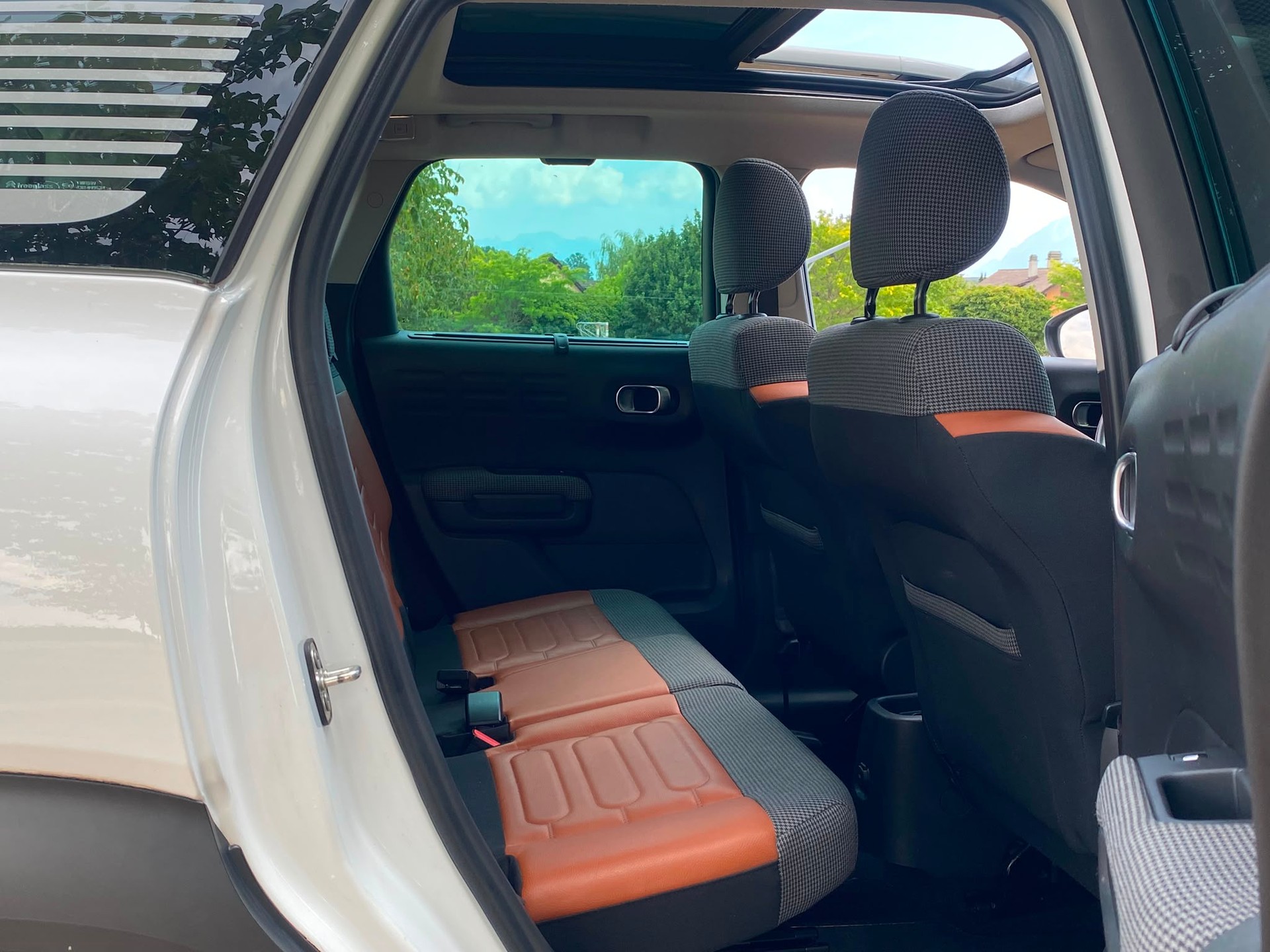 CITROEN C3 Aircross 1.2i PureTech Shine - Nouvelle Expertise & Courroie de Distribution & Pompe à eau + Grand Service Fait le 31.07.2026-image-15