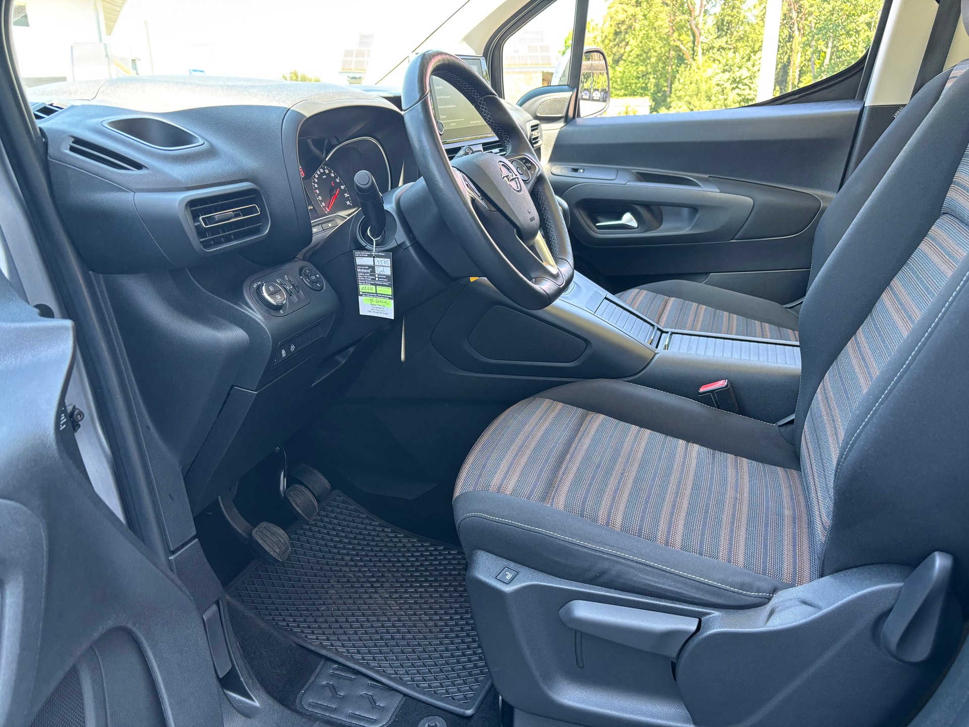 OPEL Combo Life 1.5 Innovation-image-10