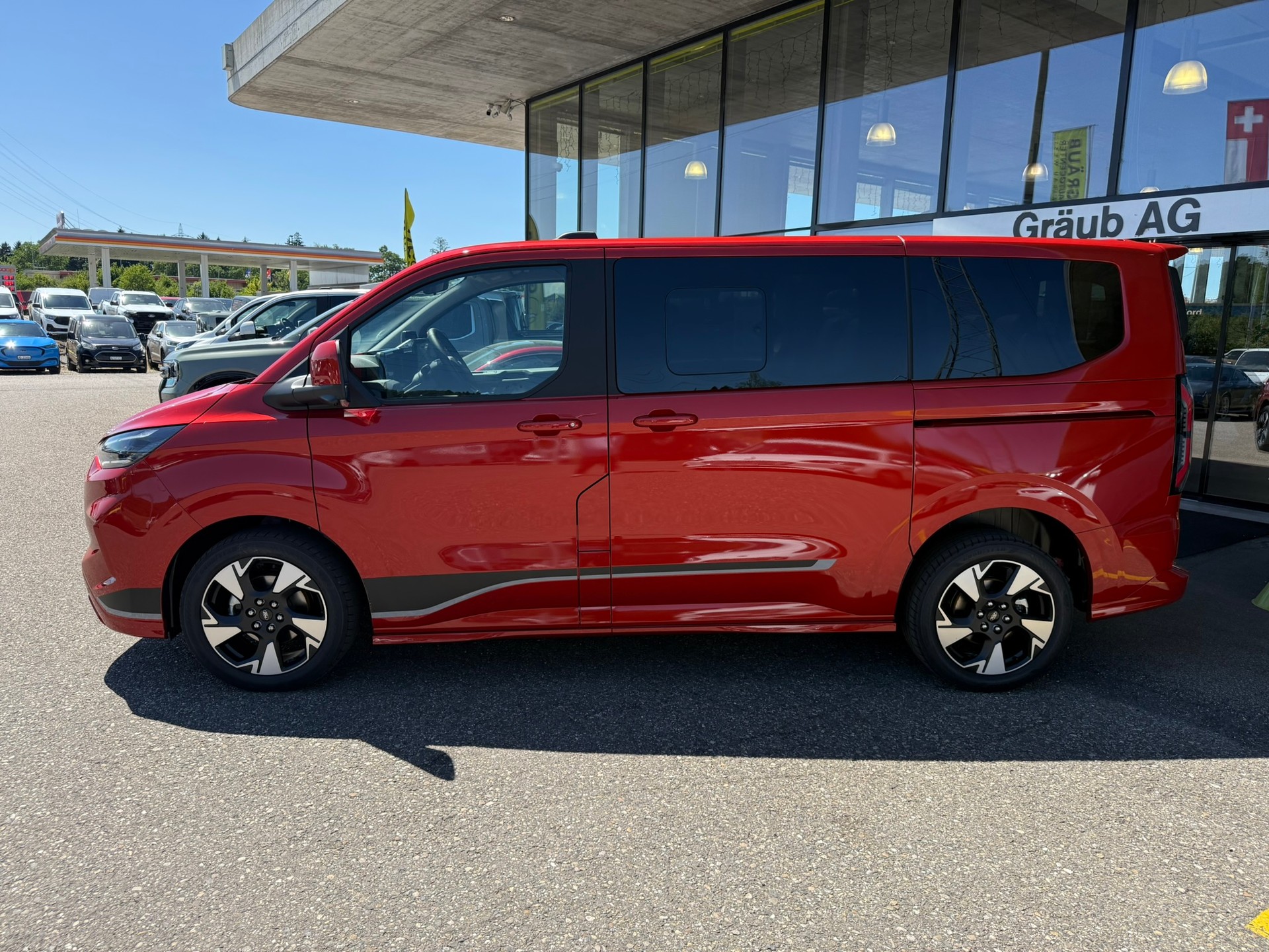 FORD Tourneo Bus 320 L1H1 Sport Automat 4x4-showroom-element-3