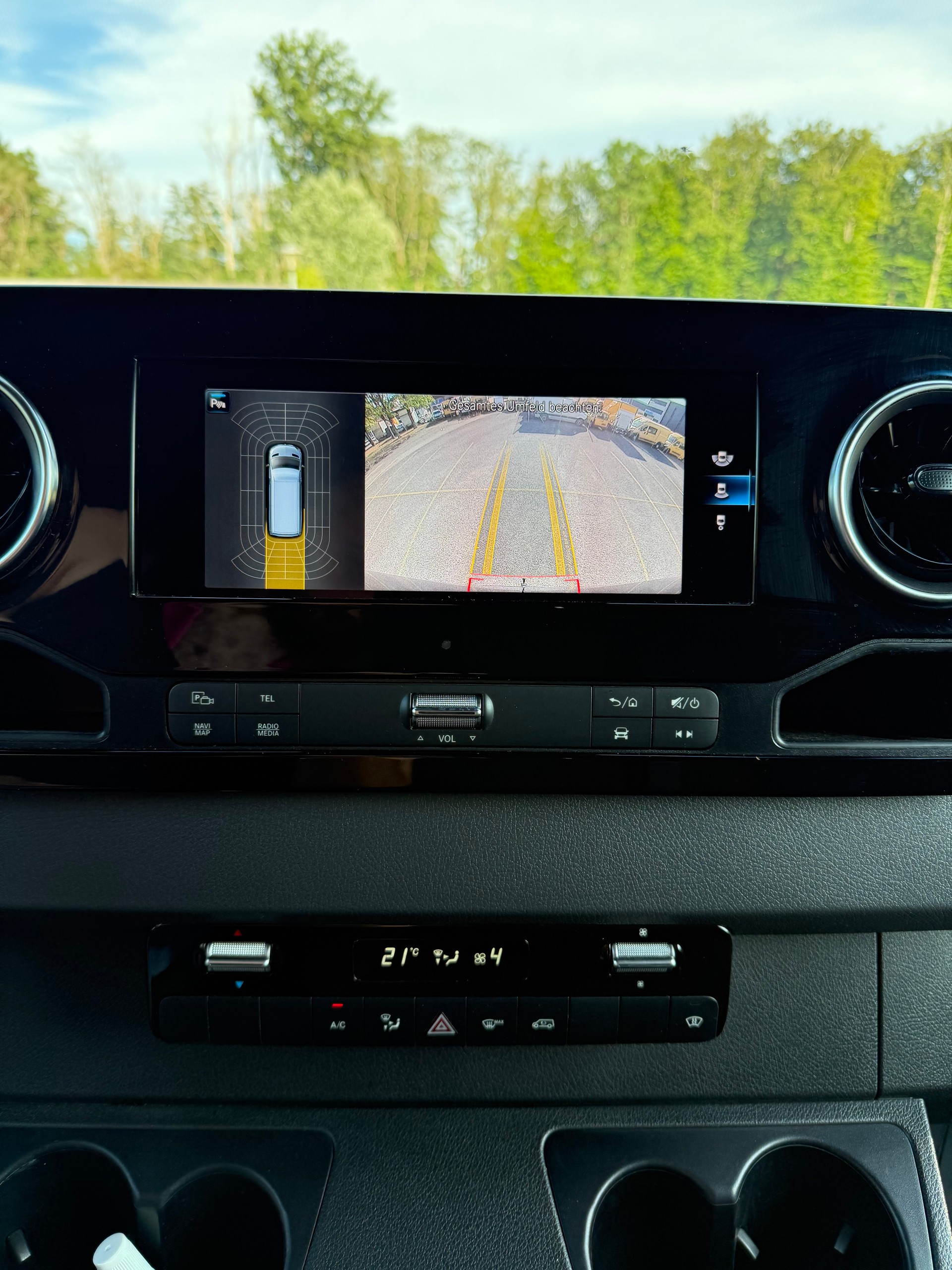 MERCEDES-BENZ Sprinter 319 CDI Standard 9G-TRONIC-image-12