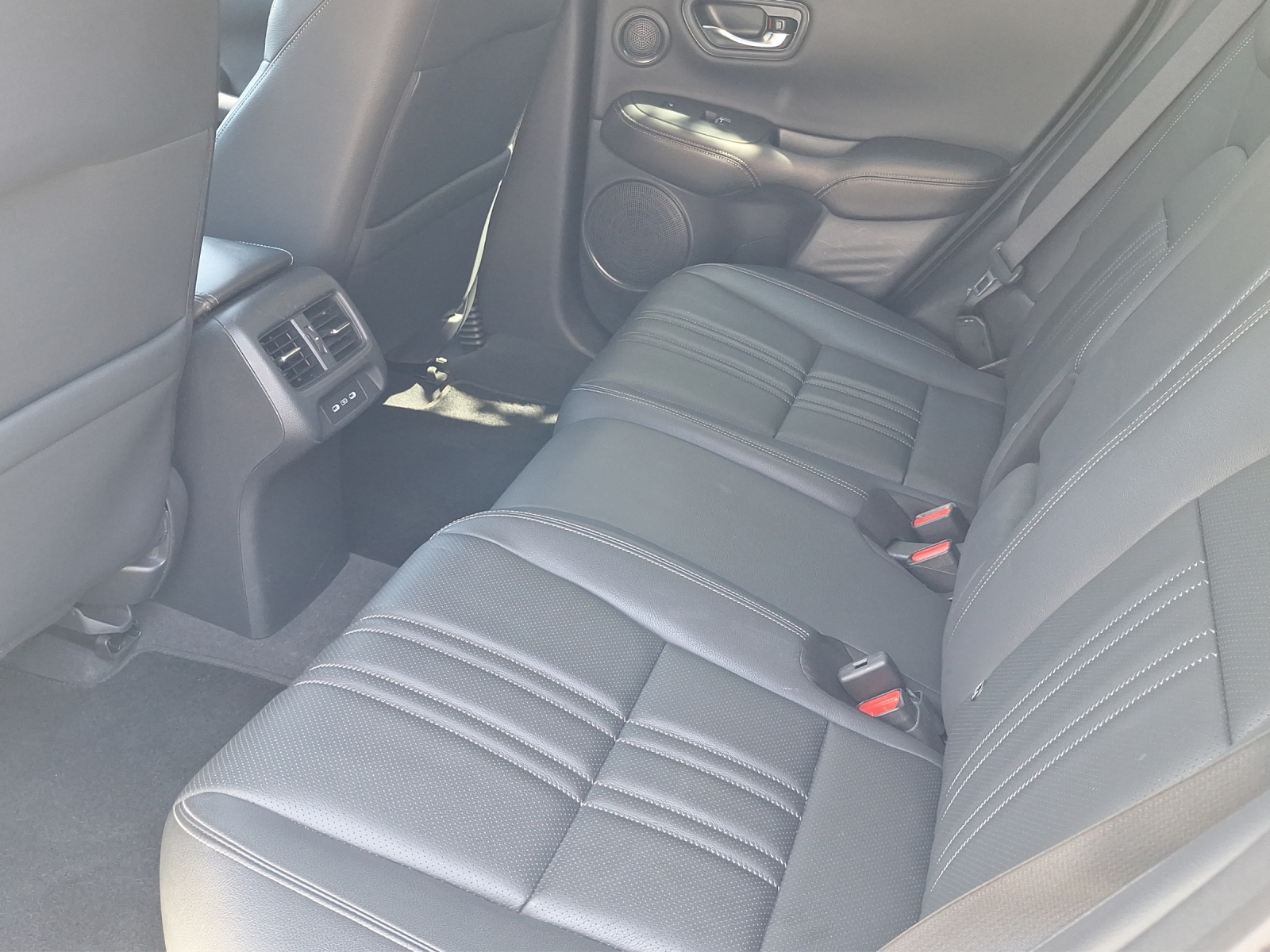 HONDA ZR-V 2.0 i-MMD Advance-image-12