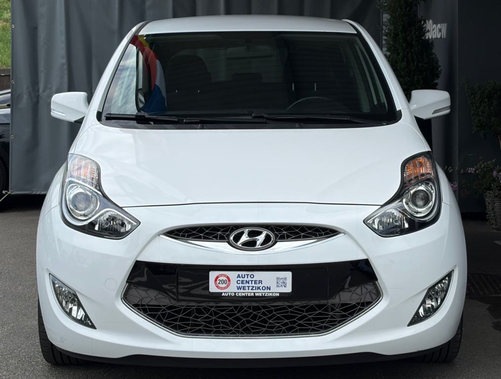 HYUNDAI iX20 1.6 Amplia Automatic