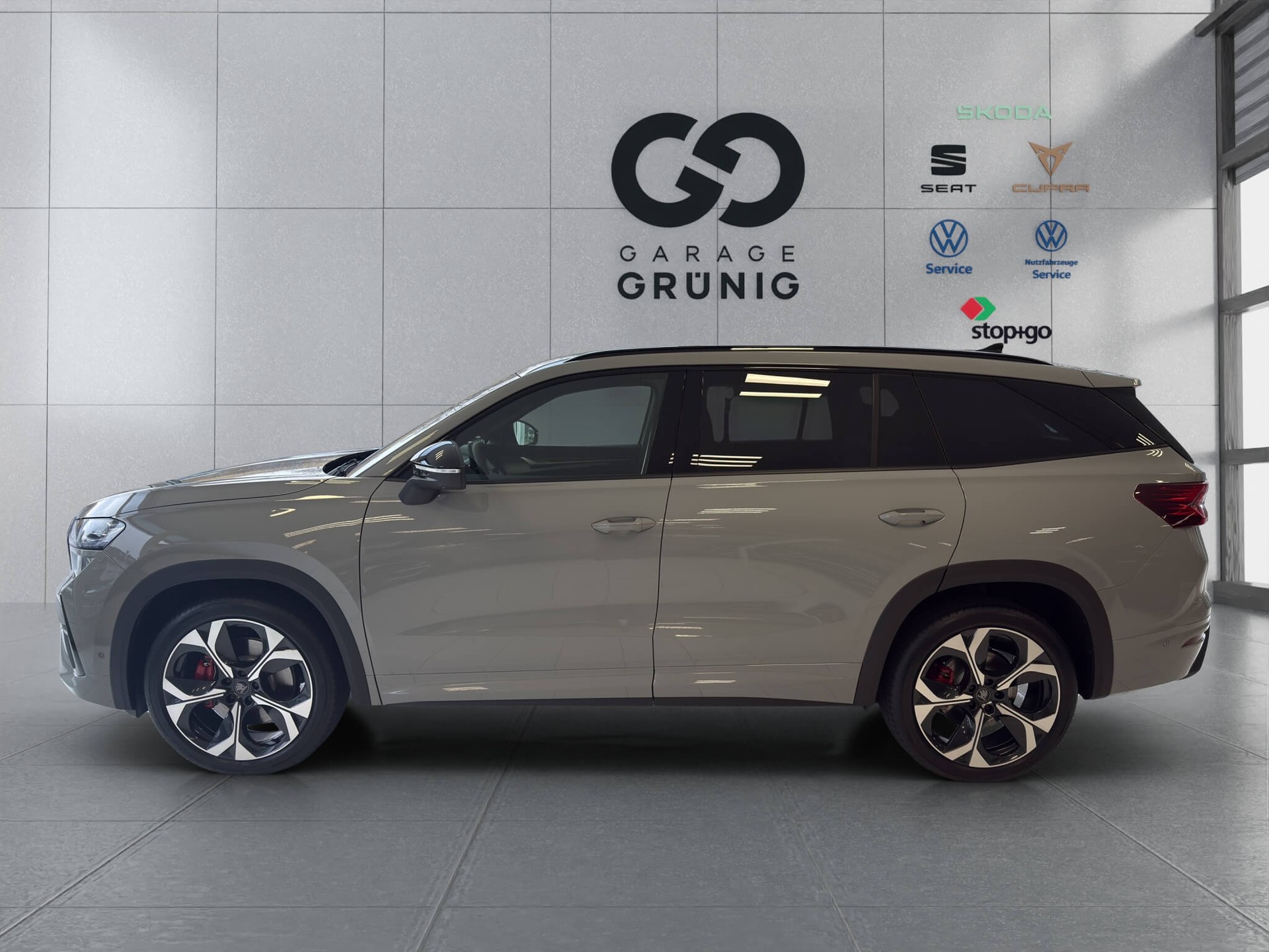 SKODA Kodiaq 2.0 TSI RS 4x4-showroom-element-2