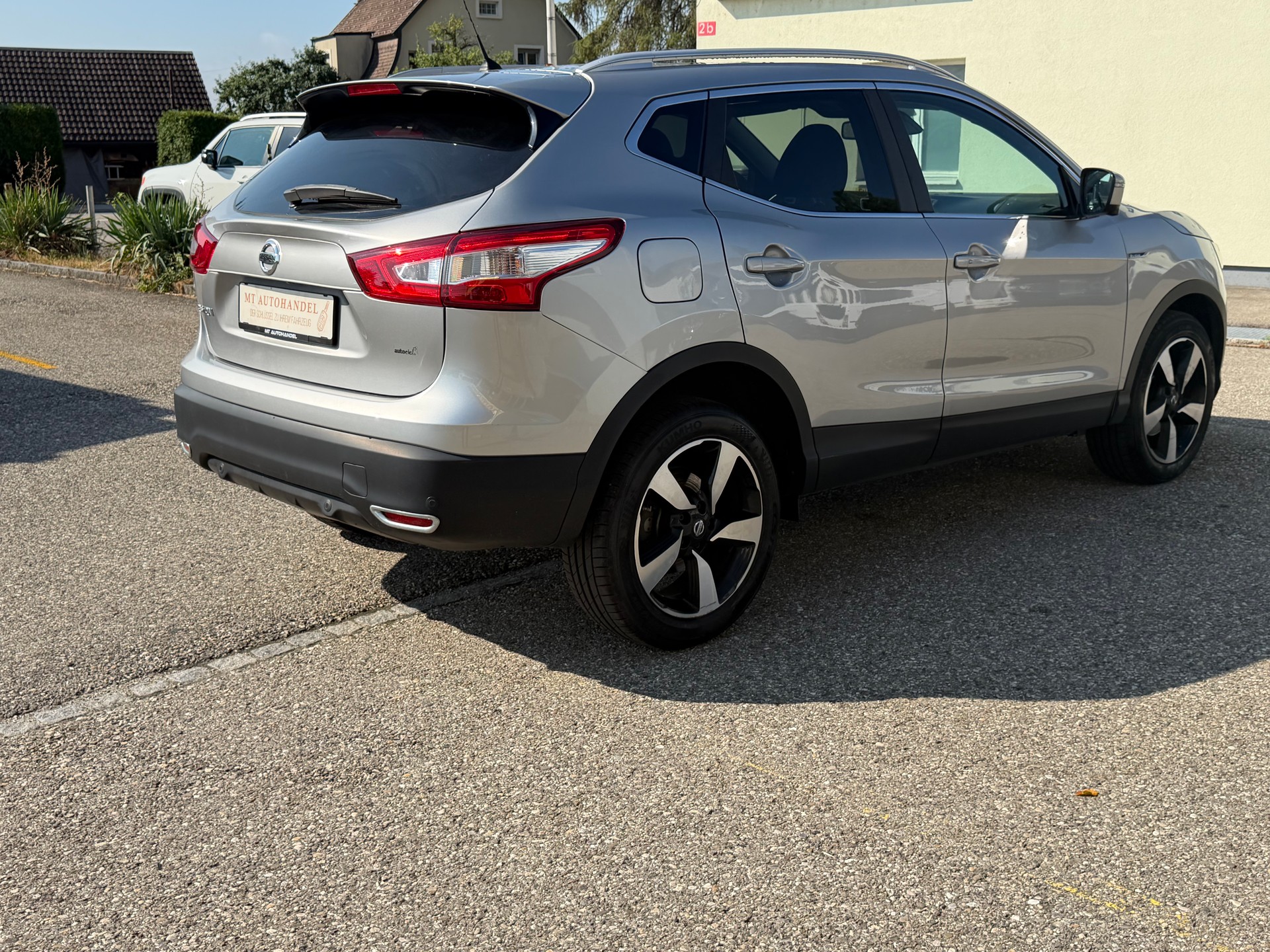NISSAN Qashqai 1.2 DIG-T tekna Xtronic CVT-showroom-element-2