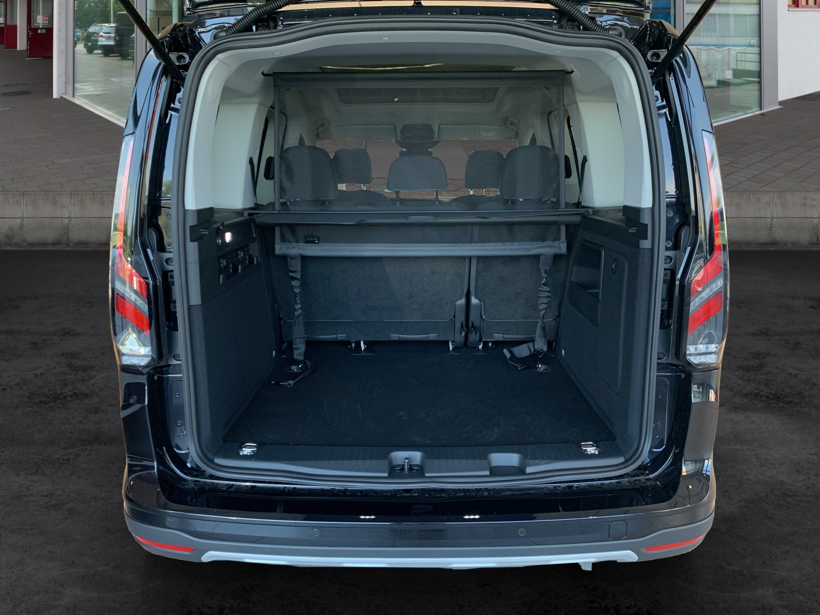 FORD Tourneo Connect 2.0 EcoBlue 122 Active-image-6
