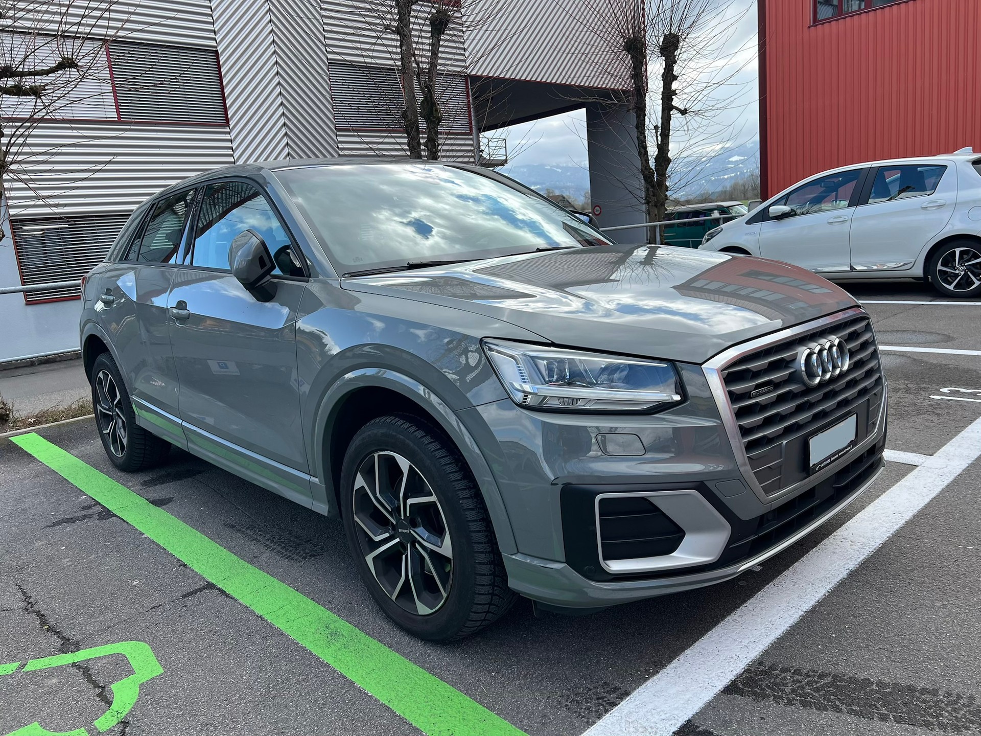 AUDI Q2 2.0 TFSI design quattro S-tronic*TOP AUTO*