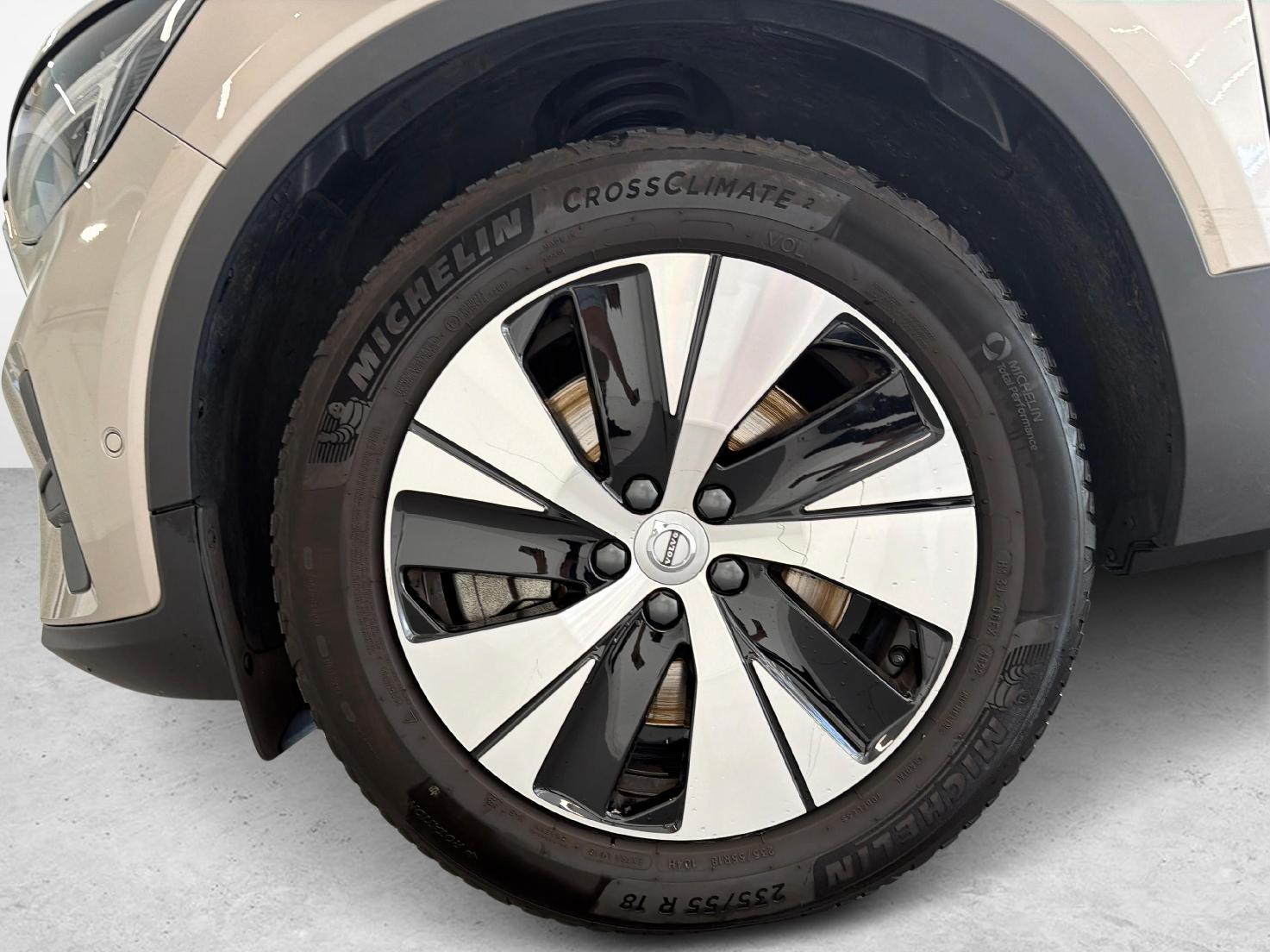 VOLVO XC40 1.5 T5 PiH Plus Bright-image-14