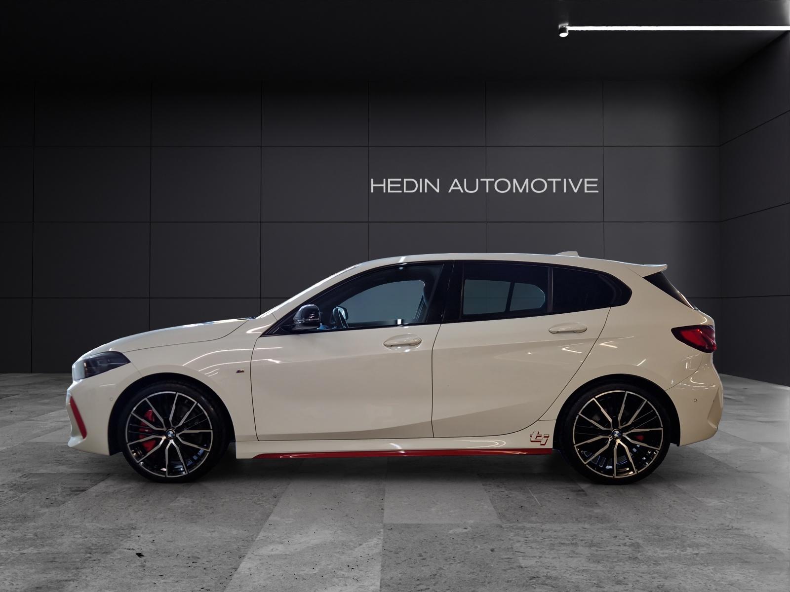 BMW 128ti-showroom-element-1