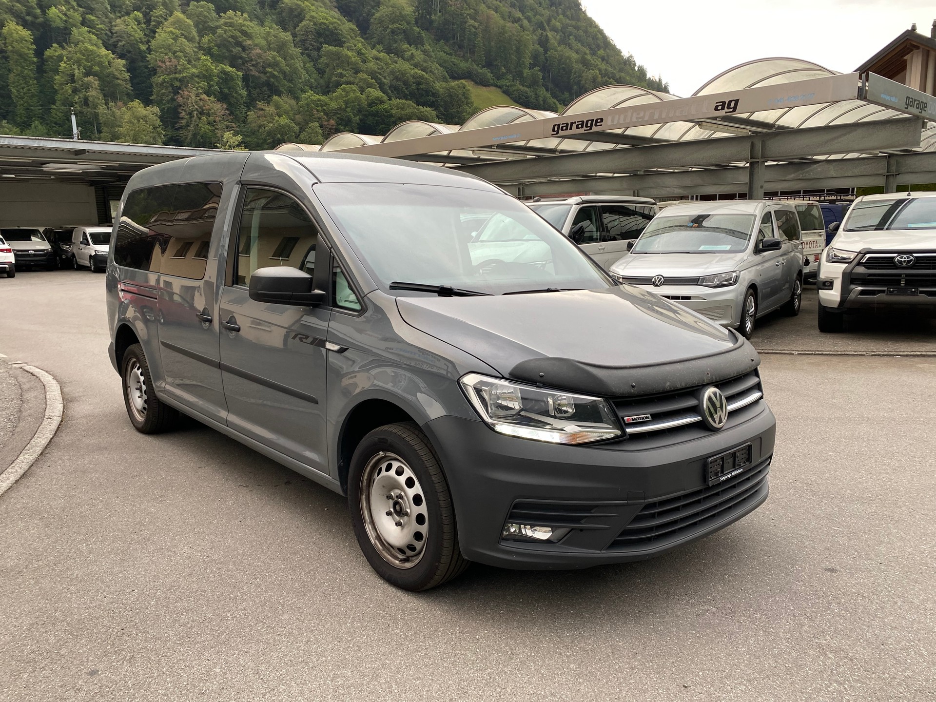 VW Caddy Maxi 2.0TDI 4Motion BlueMotion Technology-image-10