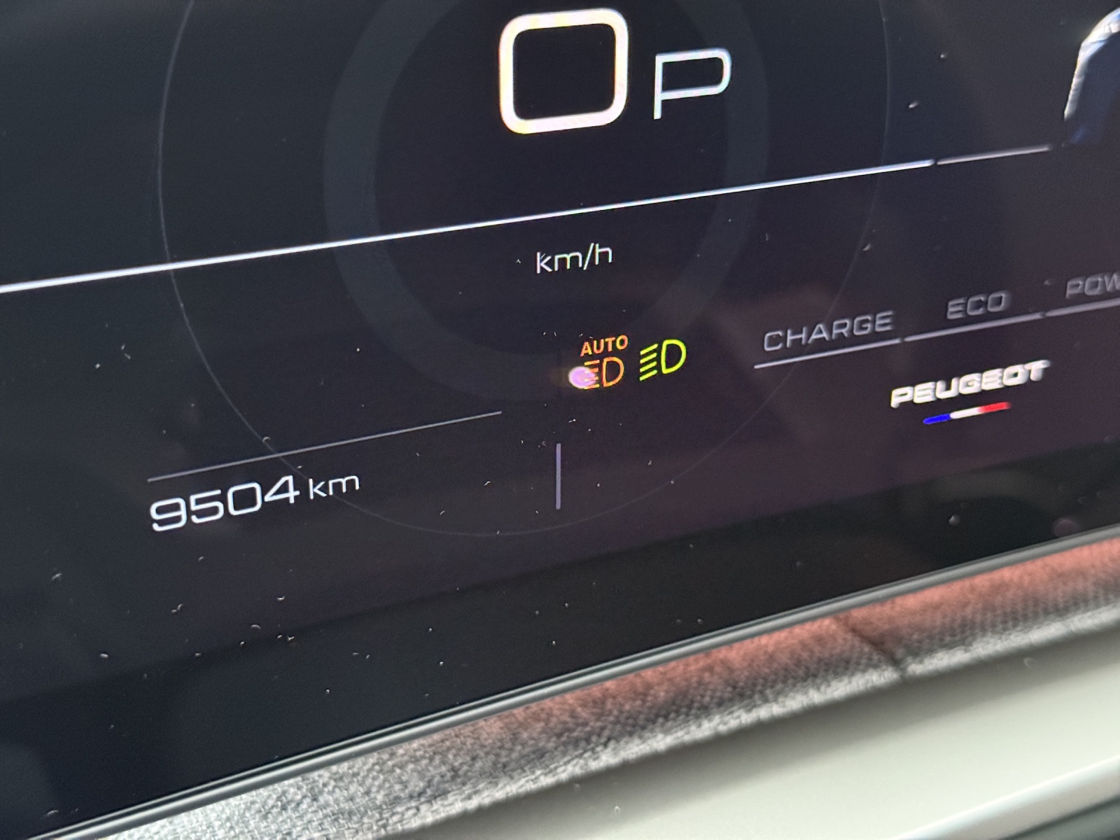 PEUGEOT 3008 145 e-DCS6 Hybrid GT-image-10