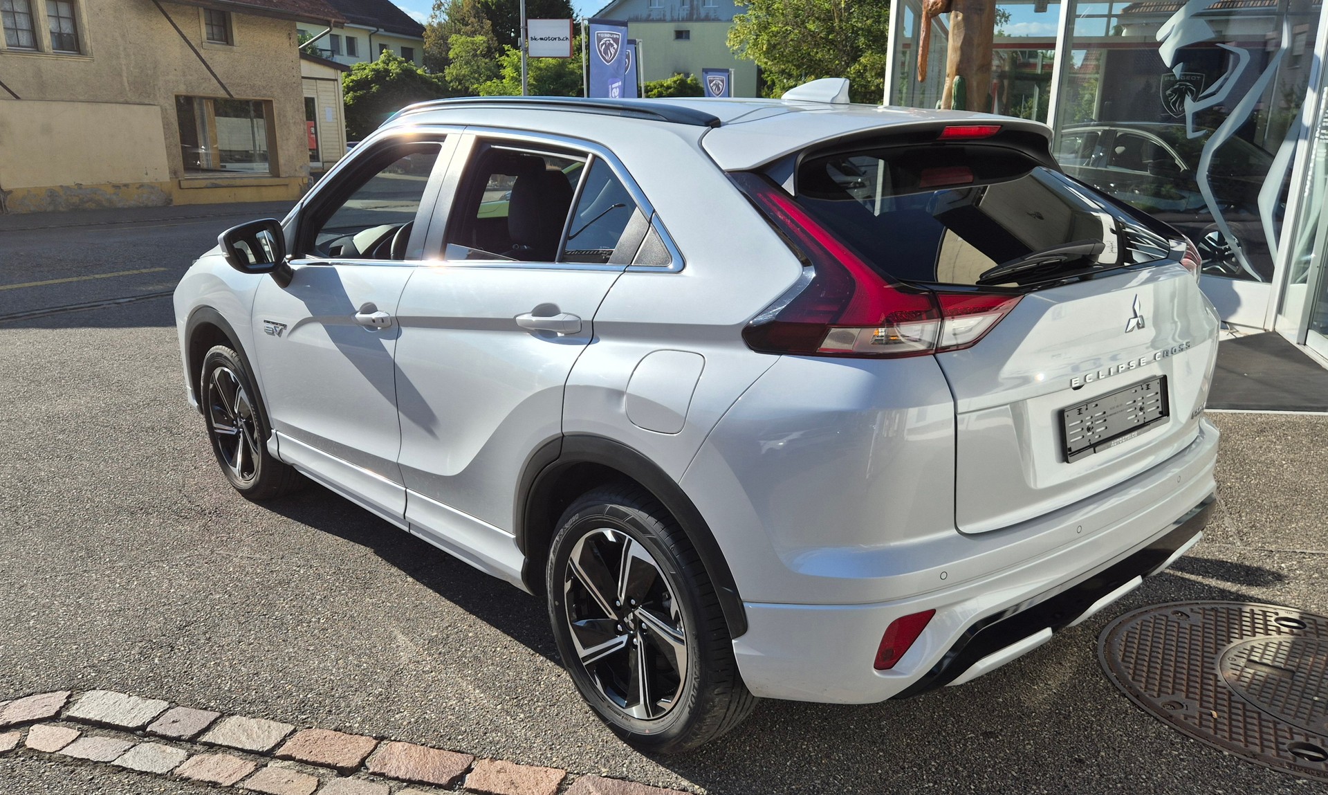 MITSUBISHI Eclip.Cross PHEV Instyle-image-13