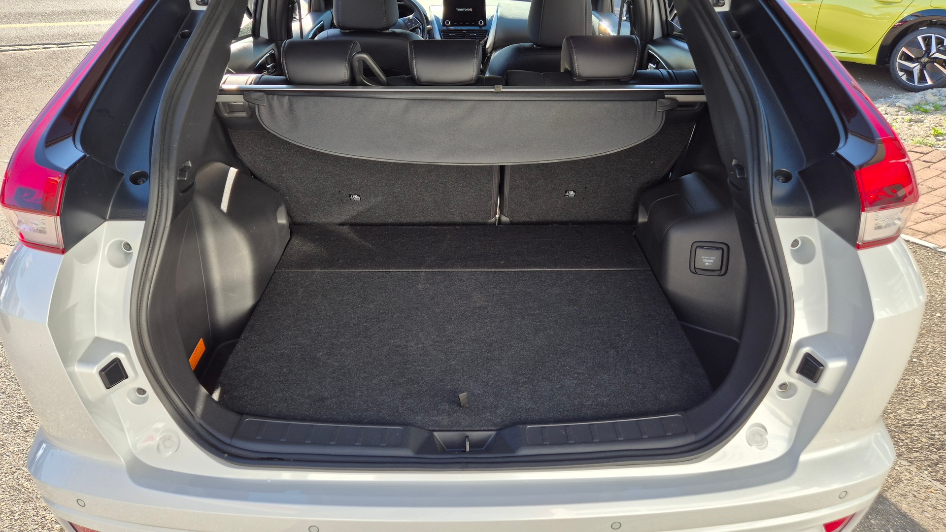 MITSUBISHI Eclip.Cross PHEV Instyle-image-9