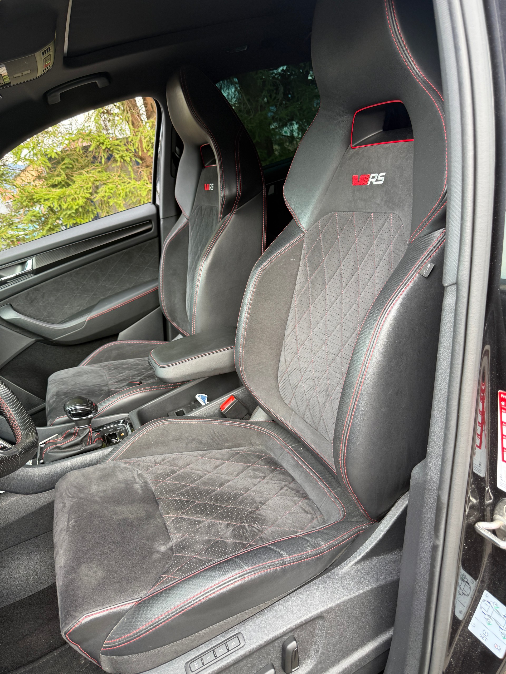 SKODA Kodiaq 2.0 Bi-TDI SCR RS 4x4 DSG-image-5