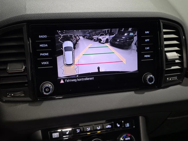 SKODA Karoq 1.5 TSI SportLine DSG-image-11