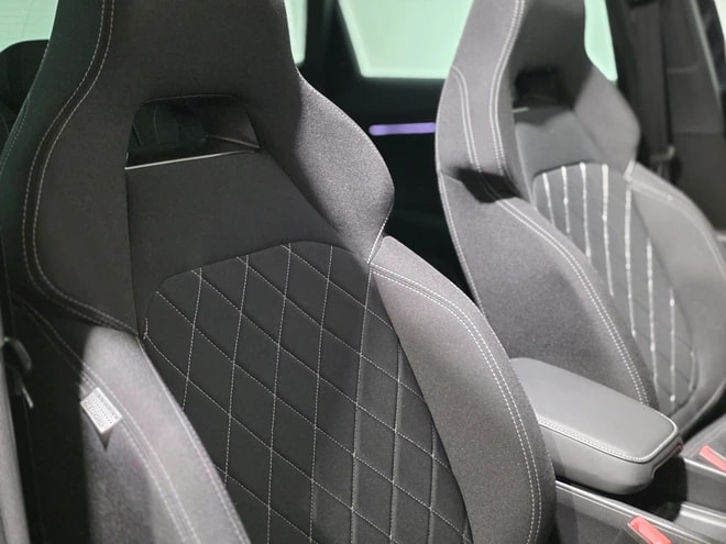 SKODA Karoq 1.5 TSI SportLine DSG-image-16