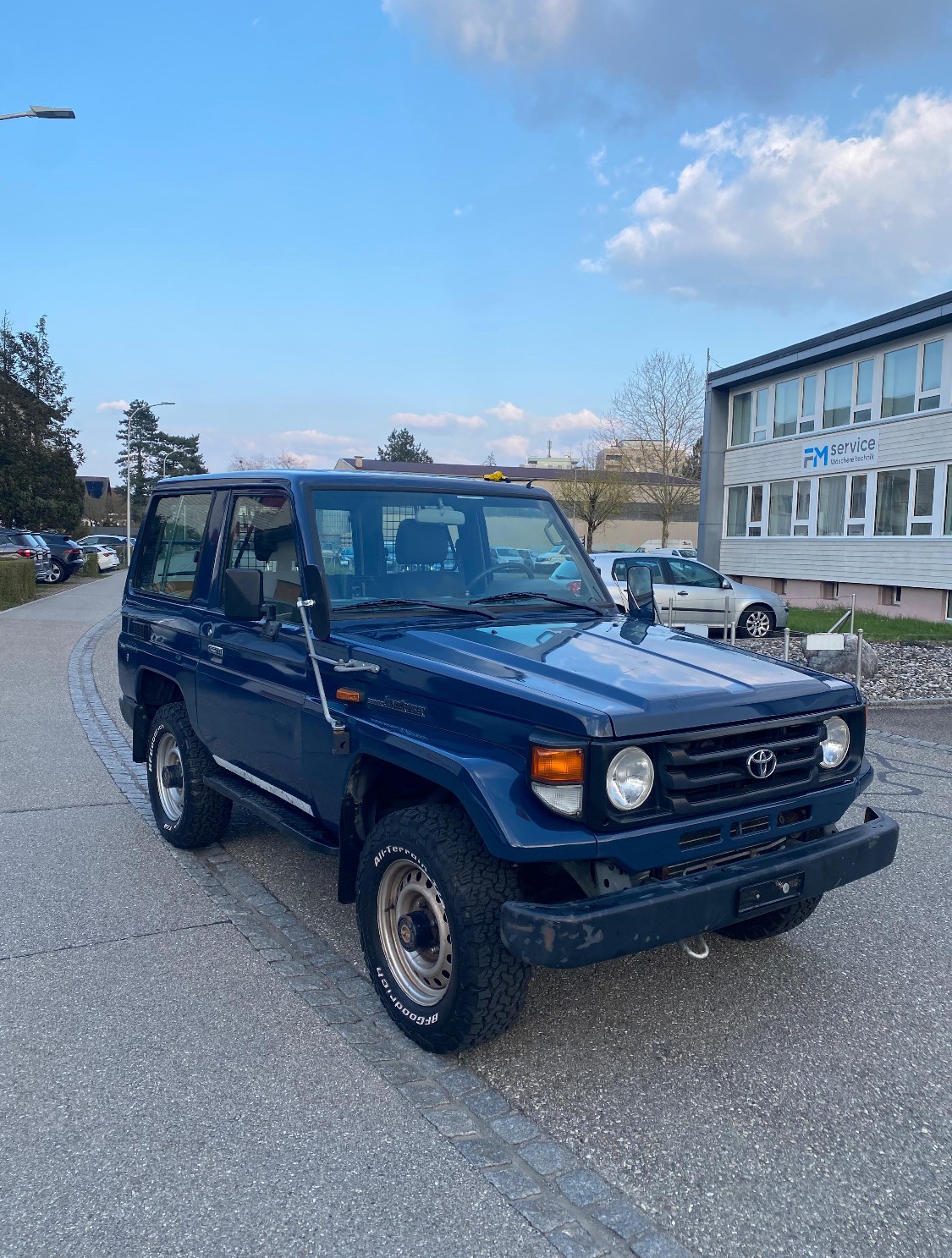 TOYOTA Land Cruiser 400 HdT 4.2 D-image-5