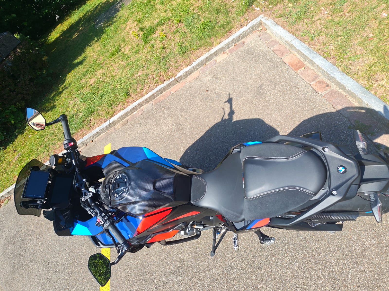 BMW M 1000 XR-image-4