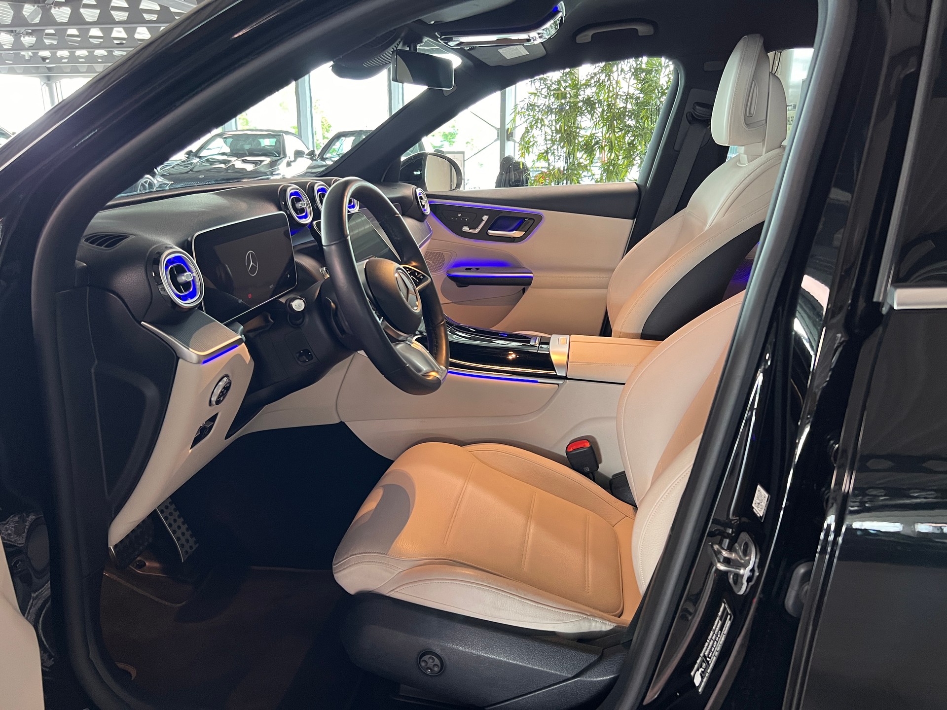 MERCEDES-BENZ GLC 300 e 4Matic 9G-Tronic-image-7