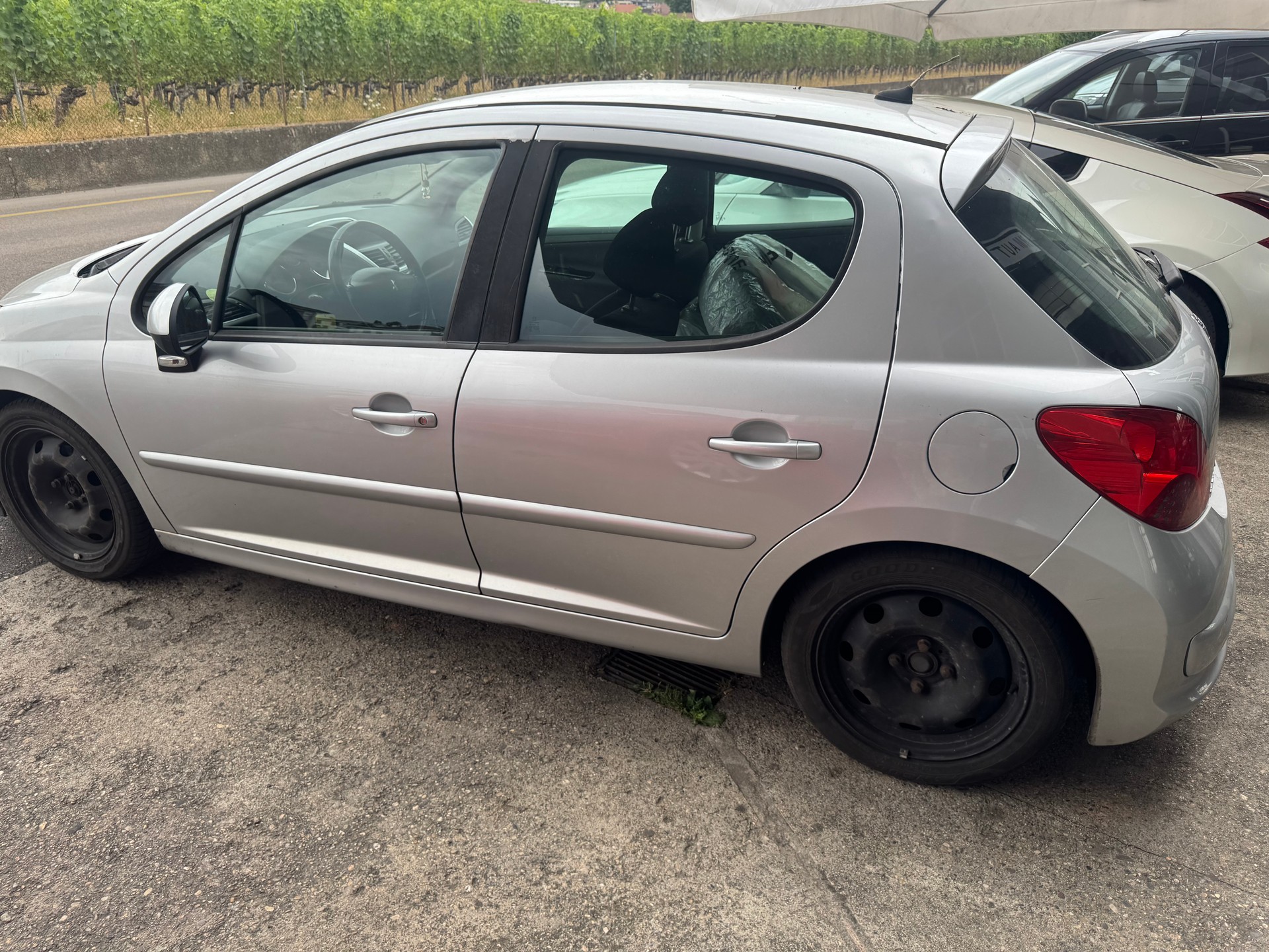 PEUGEOT 207 1.6 HDI XSI-image-3