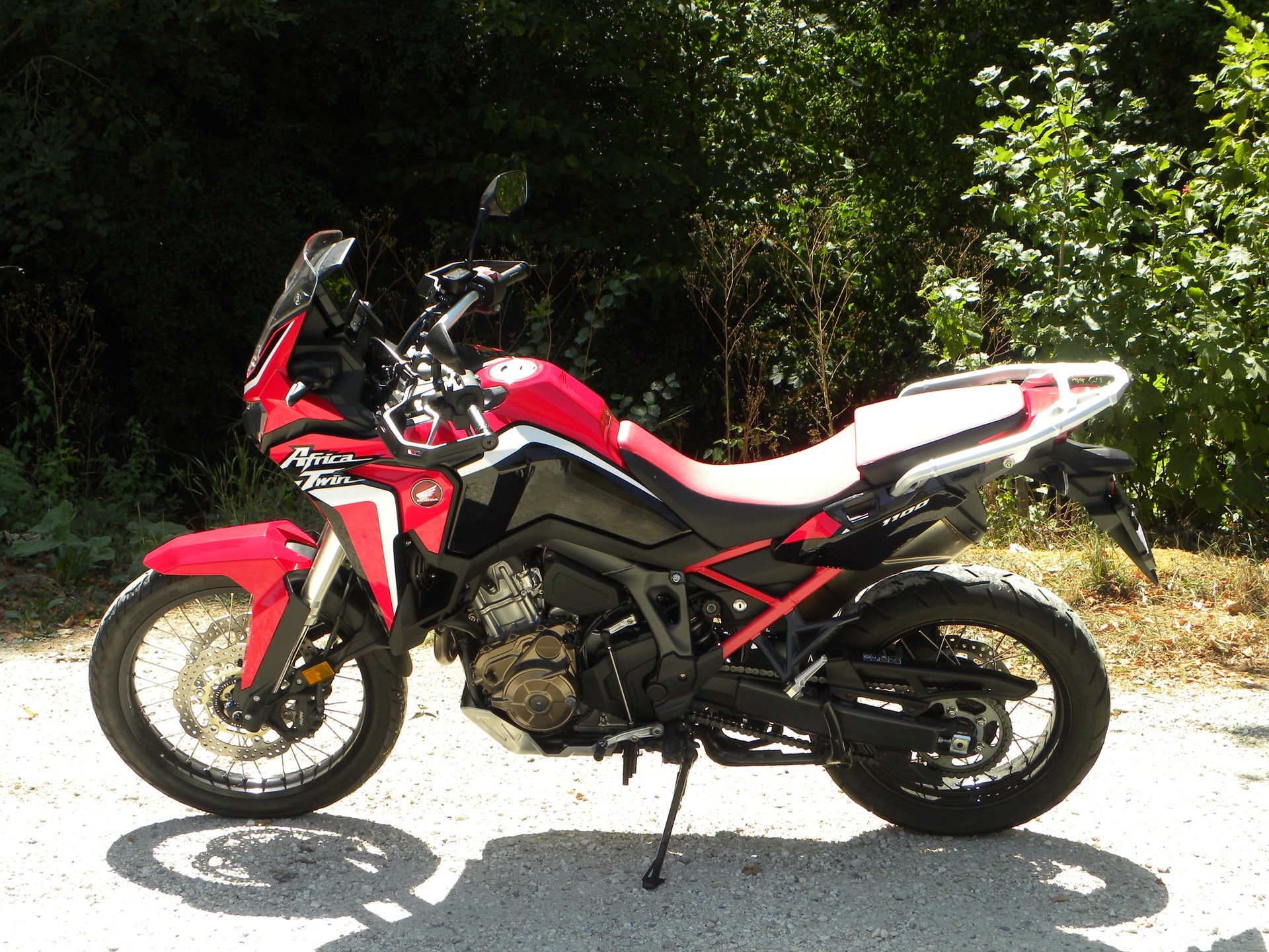 HONDA CRF 1100 Africa Twin-image-3