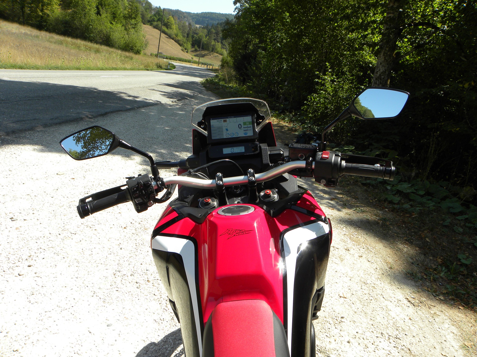 HONDA CRF 1100 Africa Twin-image-8